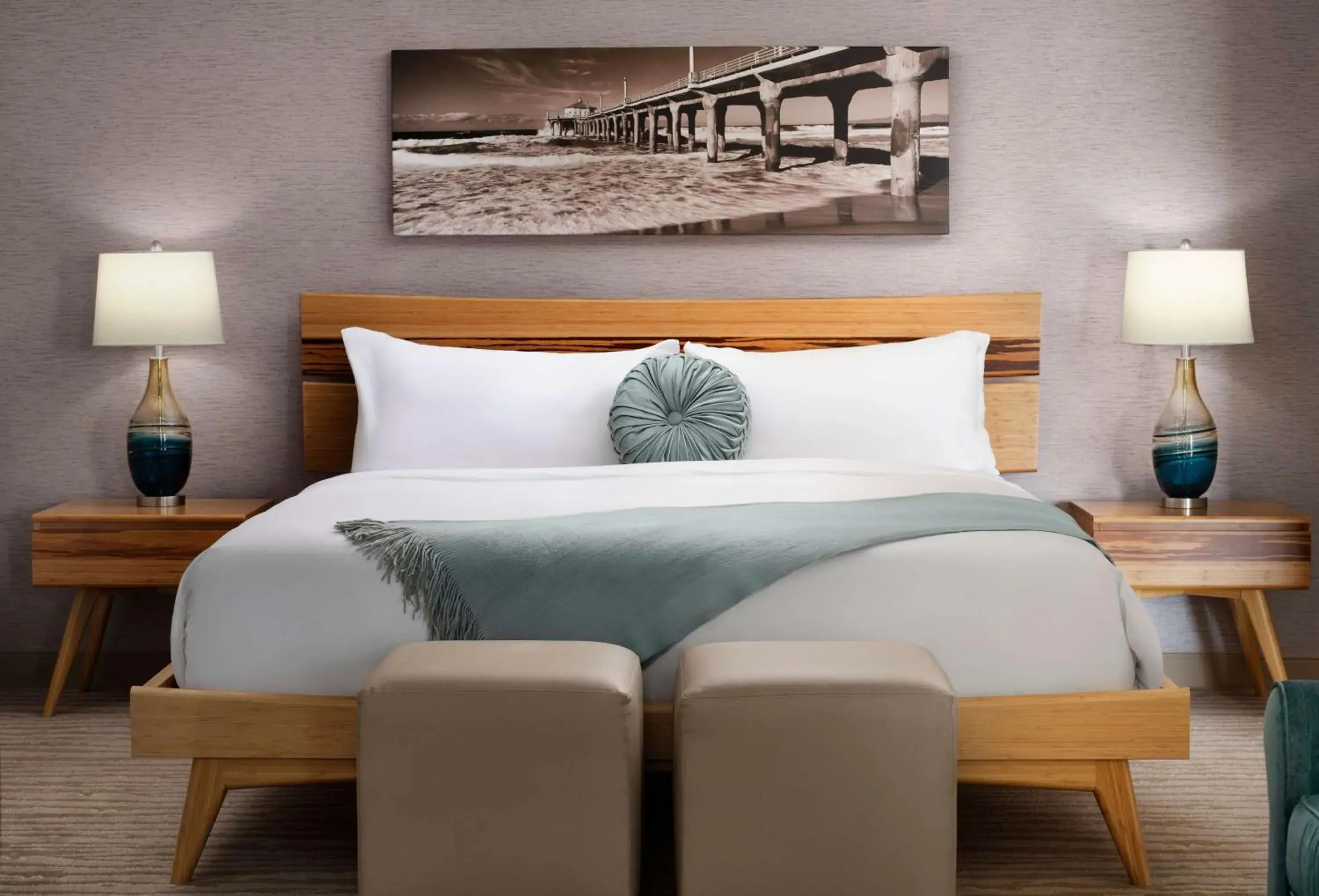 Photo of the whole room, Bed in Sonesta Redondo Beach and Marina Photo of the whole room, Bed in Sonesta Redondo Beach and Marina