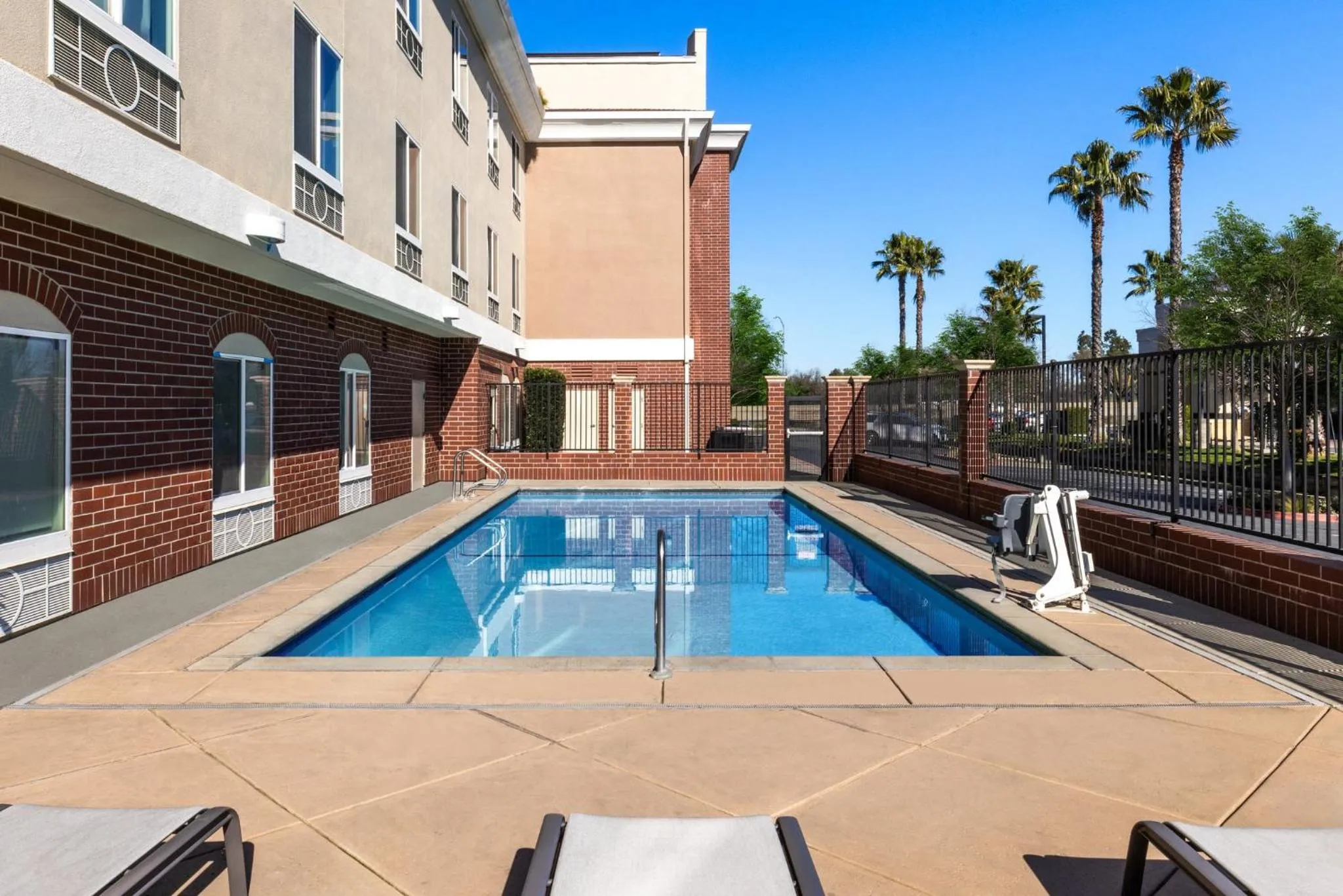 Swimming pool in Holiday Inn Express & Suites Sacramento NE Cal Expo by IHG