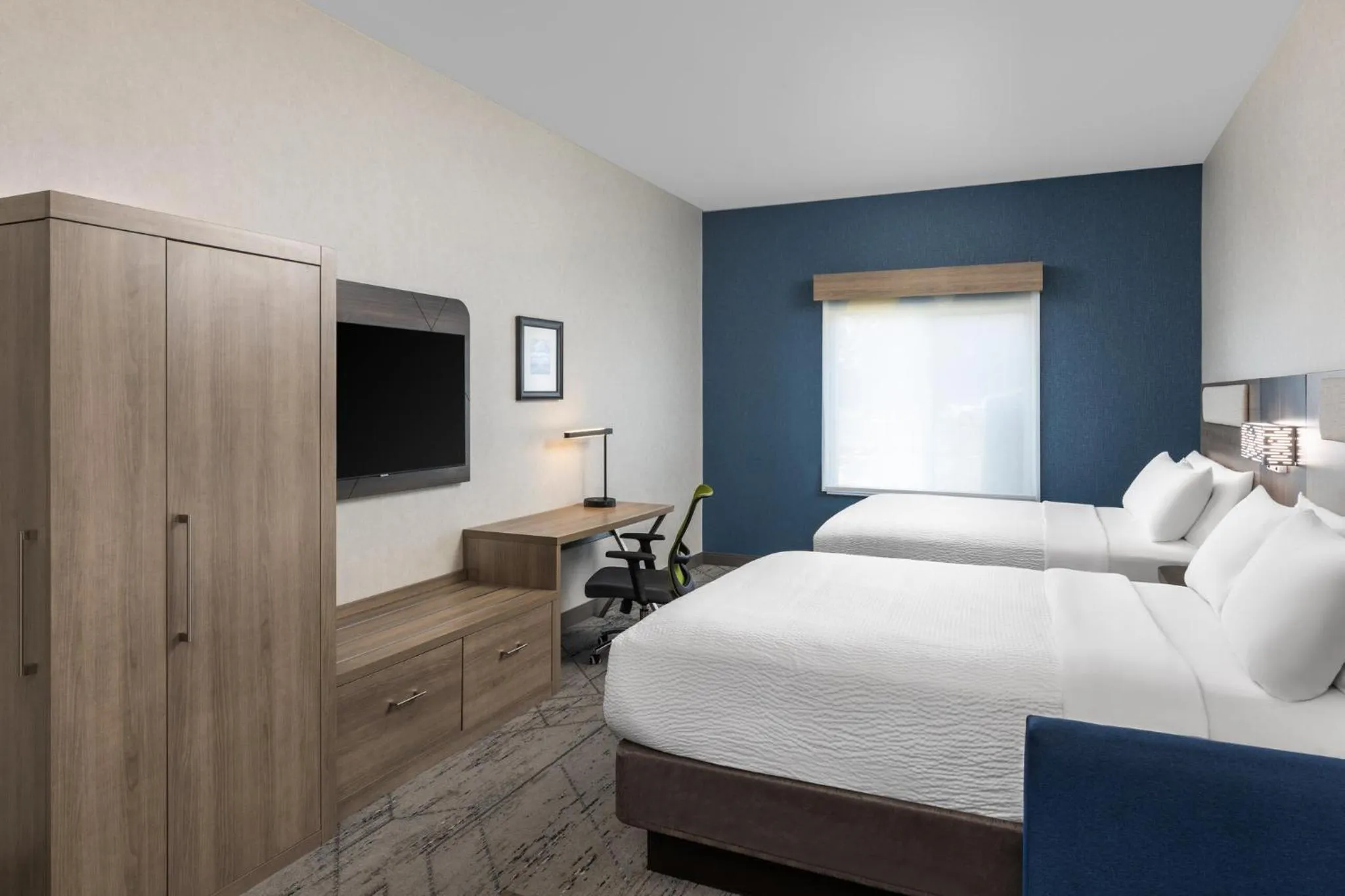 Photo of the whole room, Bed in Holiday Inn Express & Suites Sacramento NE Cal Expo by IHG