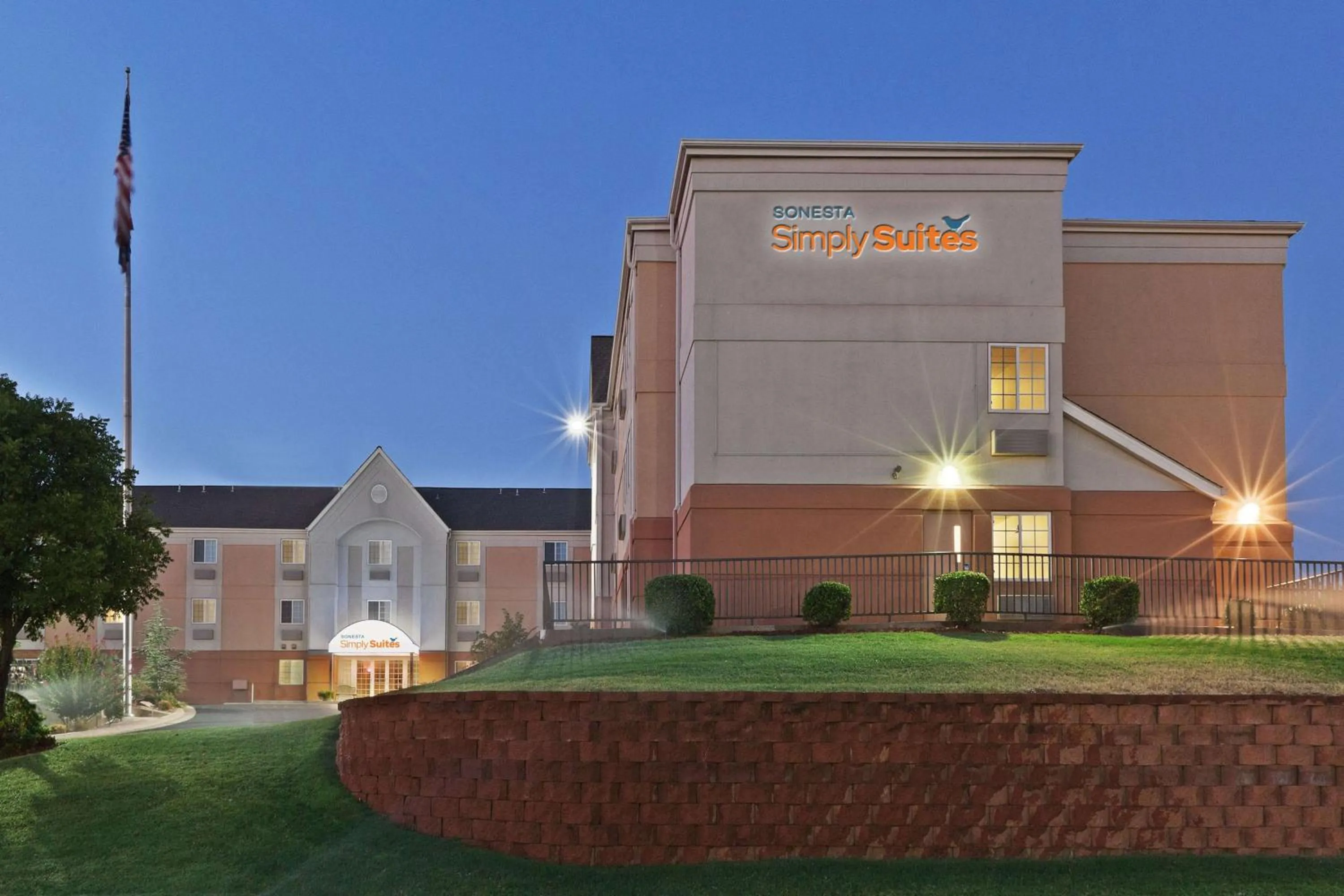 Property building in Sonesta Simply Suites Oklahoma City Airport