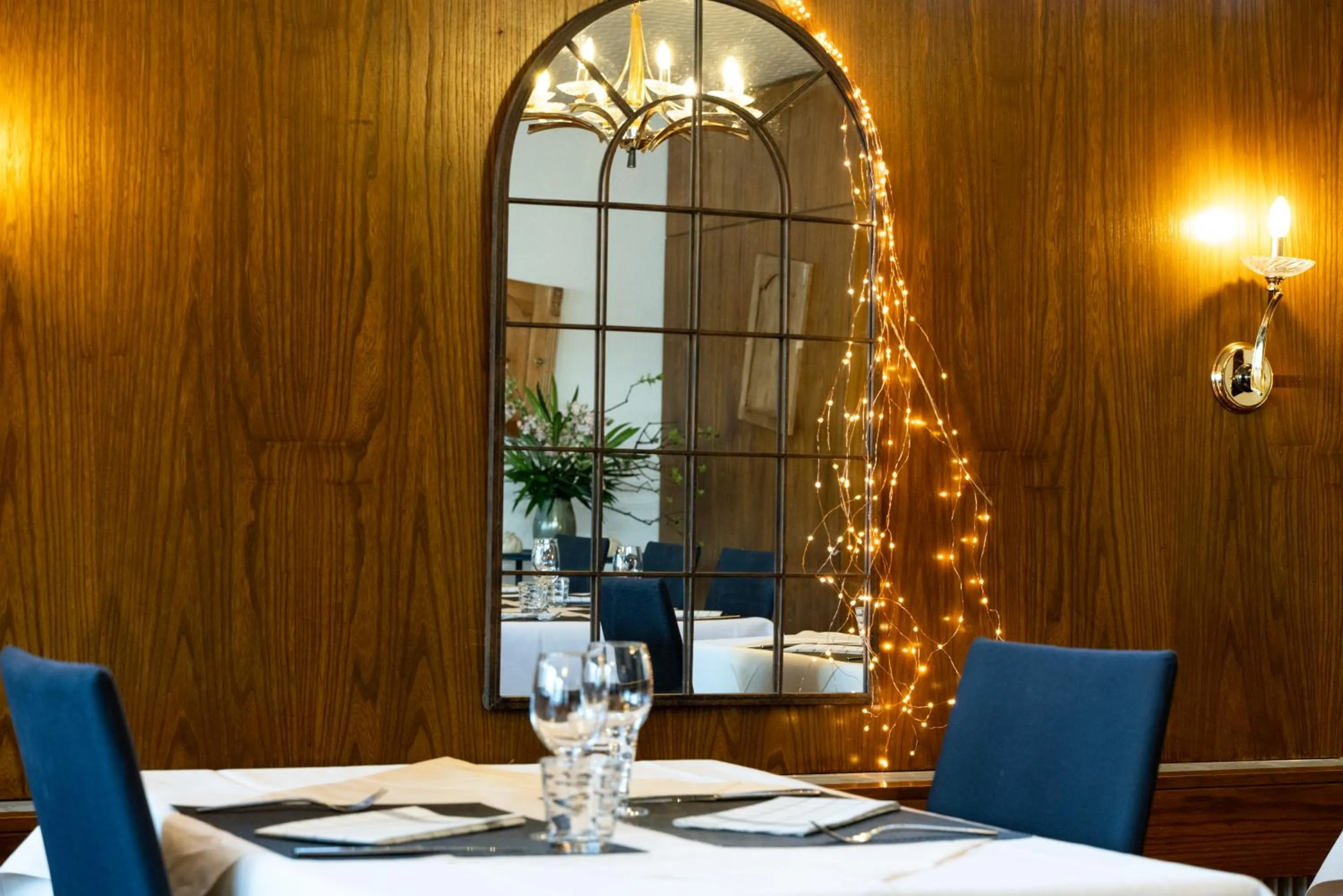 Restaurant/places to eat in Hôtel de Chailly