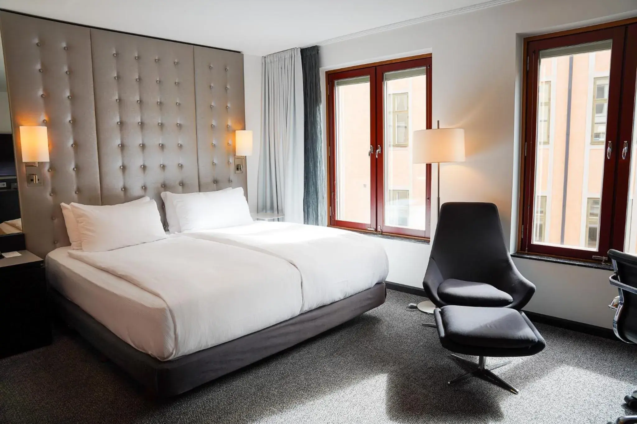 Deluxe King Room in Hilton Stockholm Slussen Hotel Deluxe King Room in Hilton Stockholm Slussen Hotel
