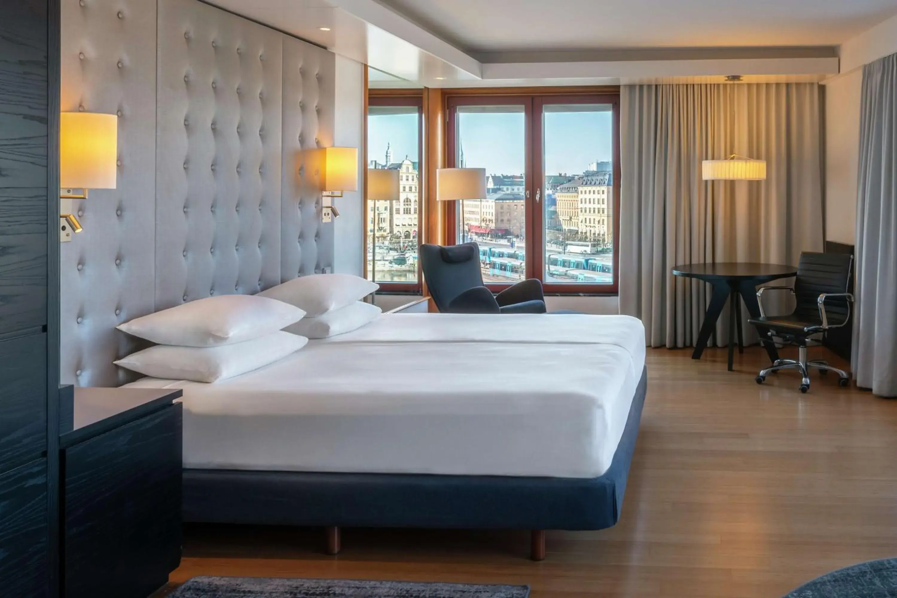 Executive Corner Room in Hilton Stockholm Slussen Hotel Executive Corner Room in Hilton Stockholm Slussen Hotel