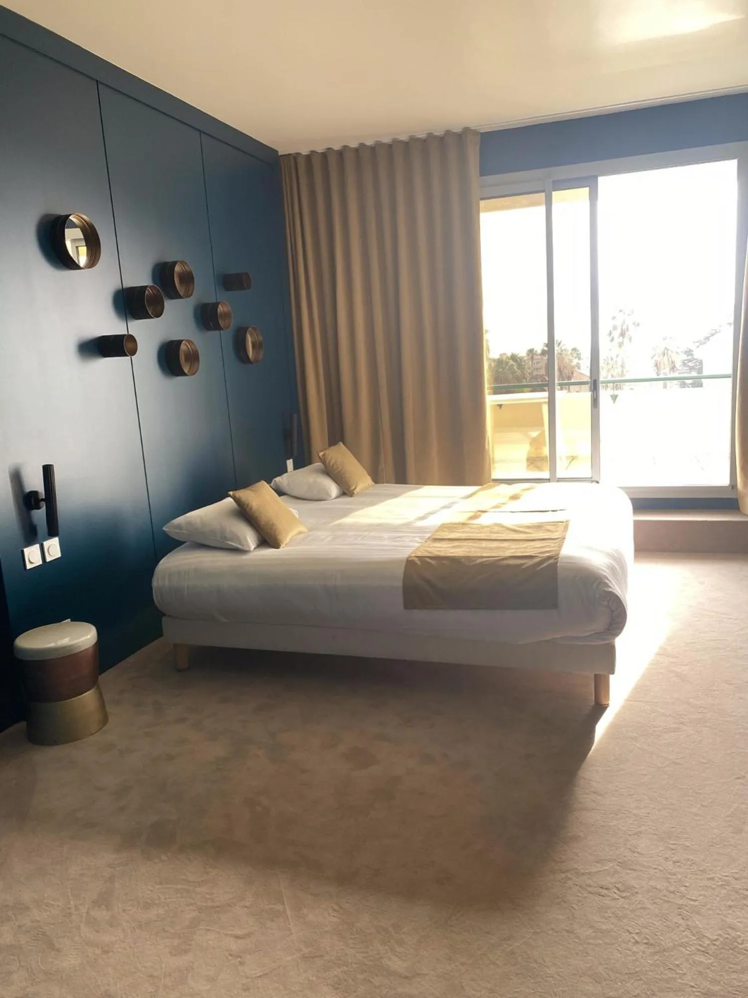 Bed in Casino Hôtel des Palmiers