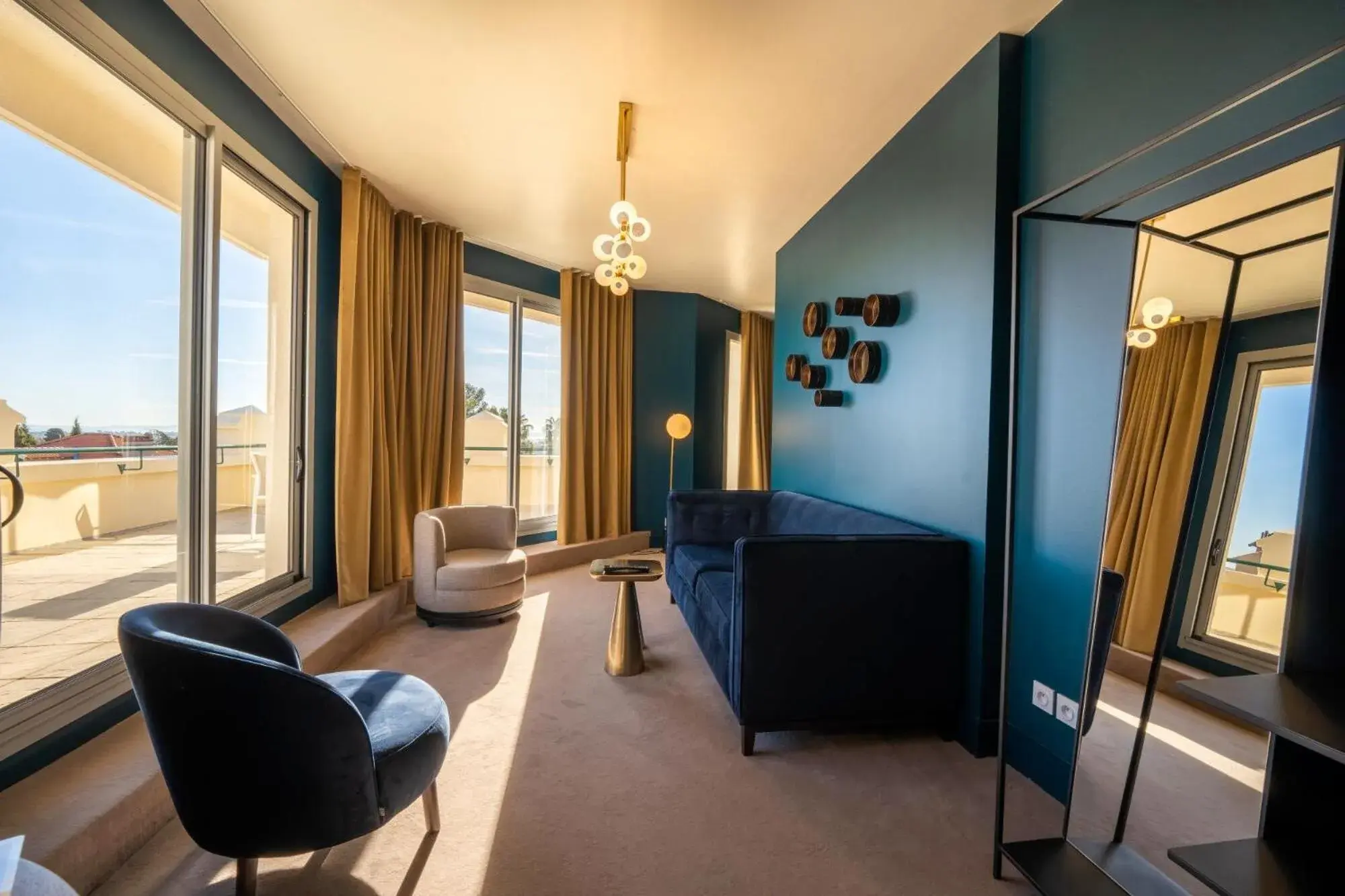 Living room in Casino Hôtel des Palmiers Living room in Casino Hôtel des Palmiers