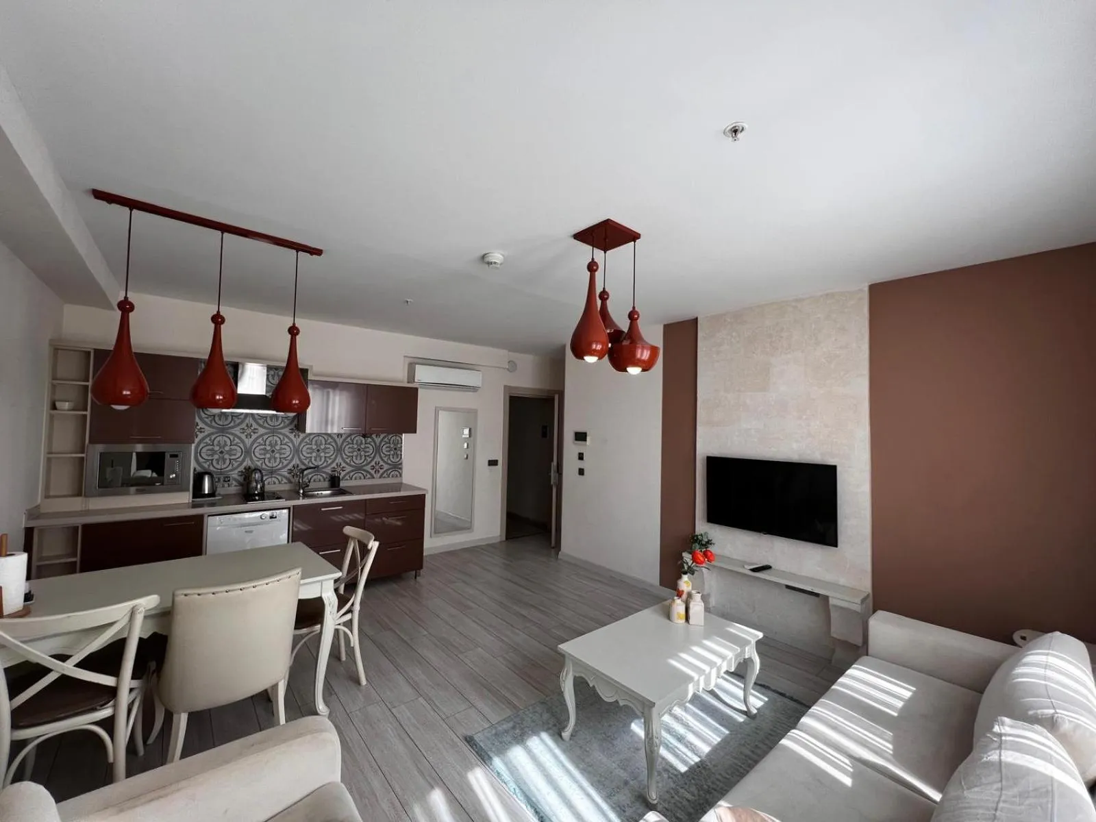 TV and multimedia in Zin D Home Otel Cekmeköy