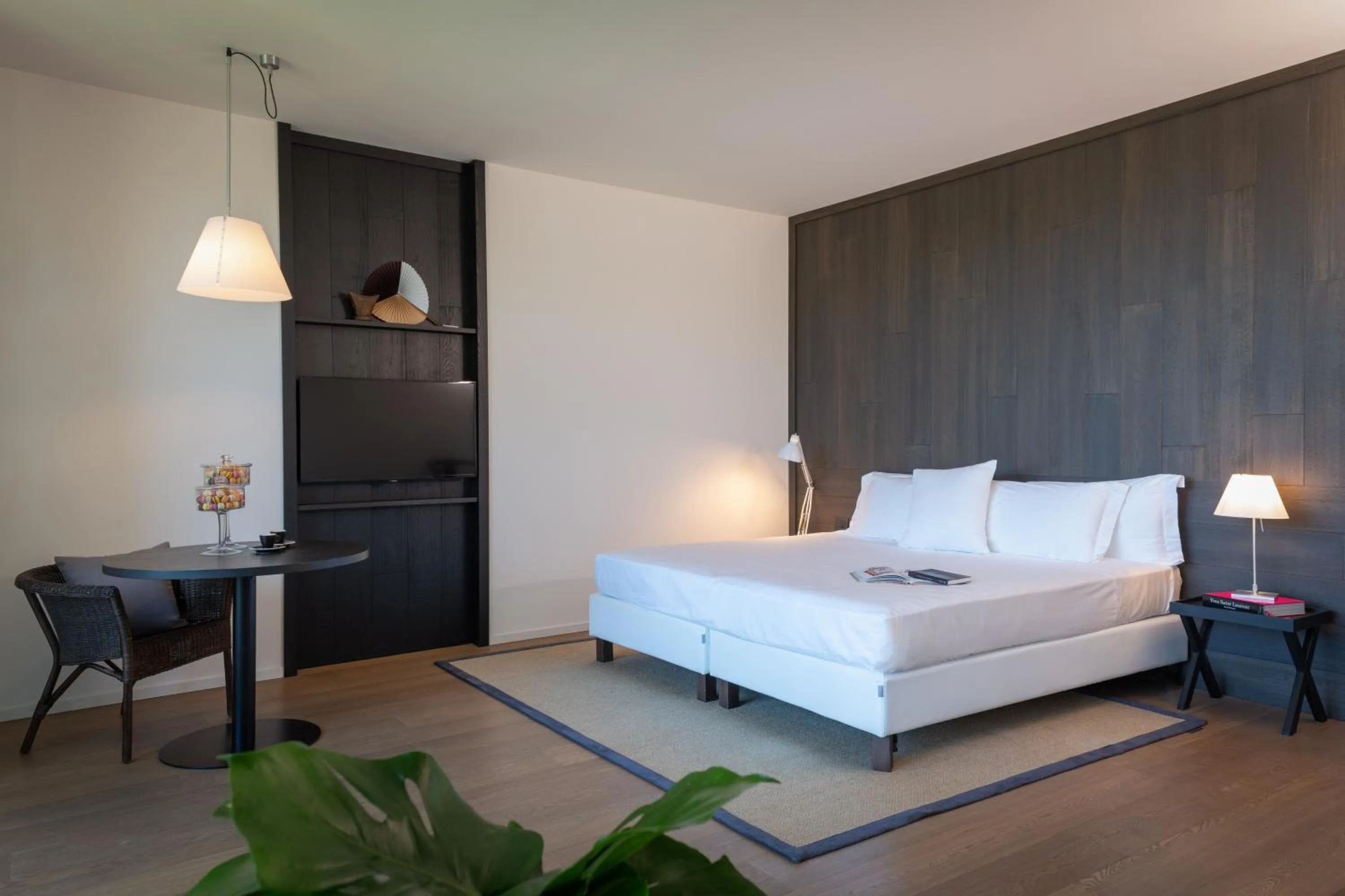 Bedroom, Bed in MarePineta Resort