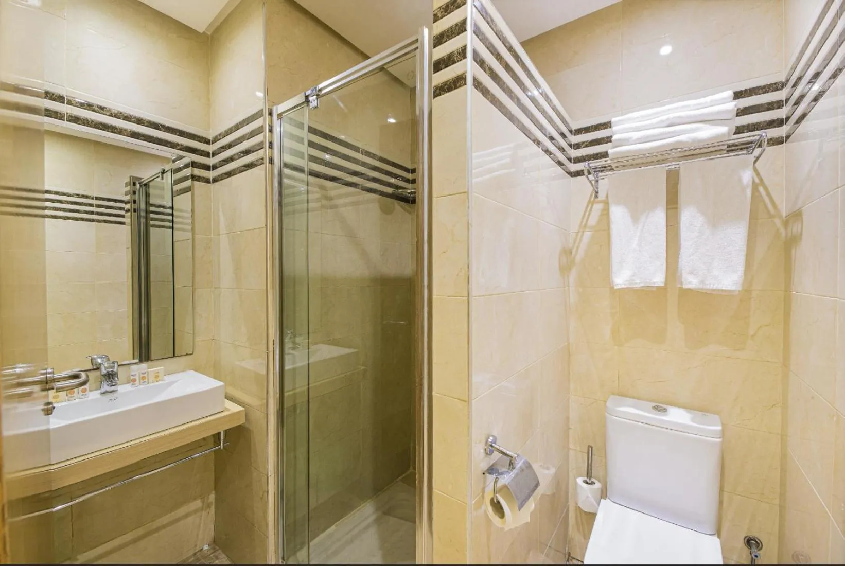 Toilet in Melliber Appart Hotel