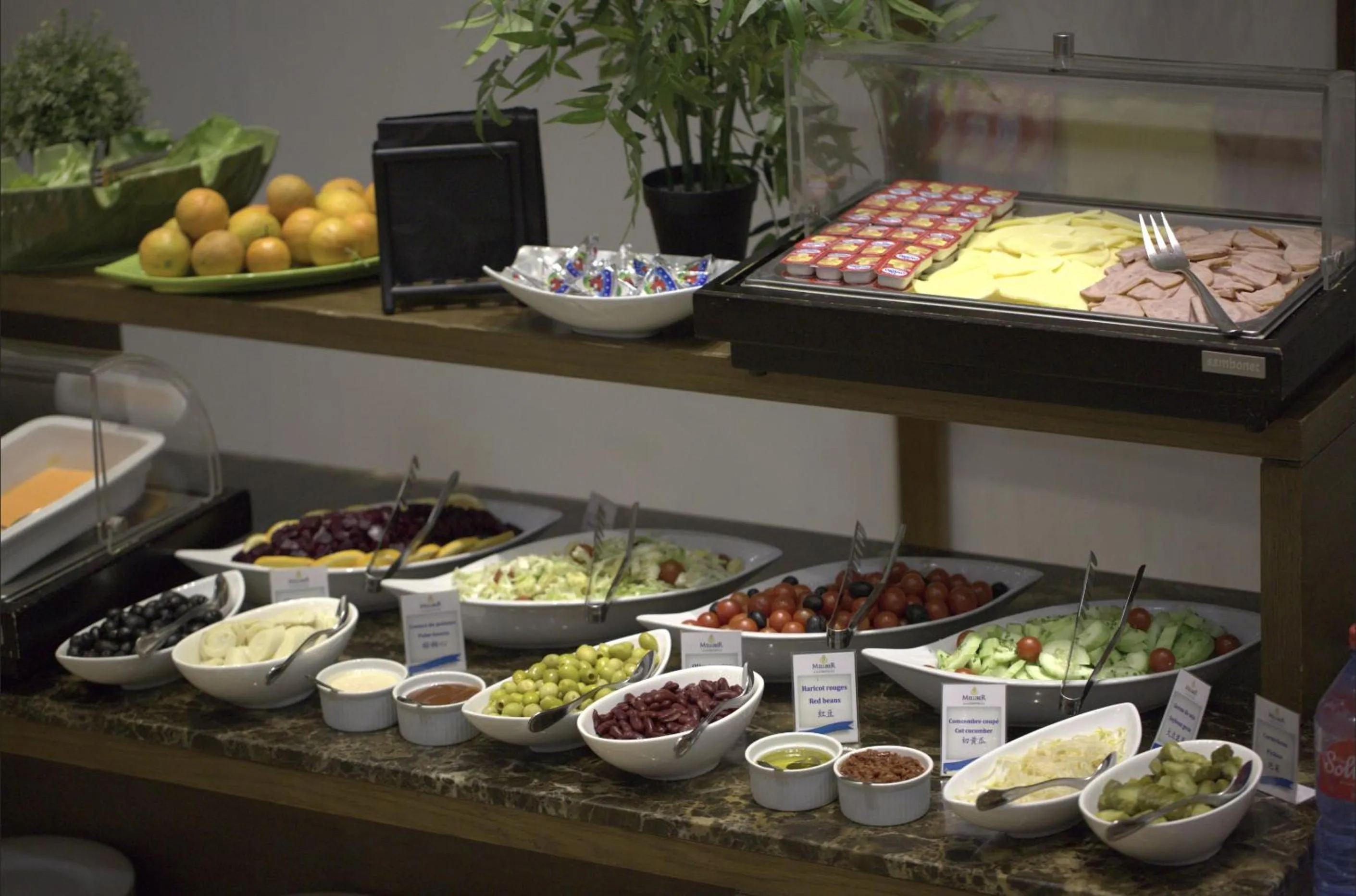 Buffet breakfast in Melliber Appart Hotel