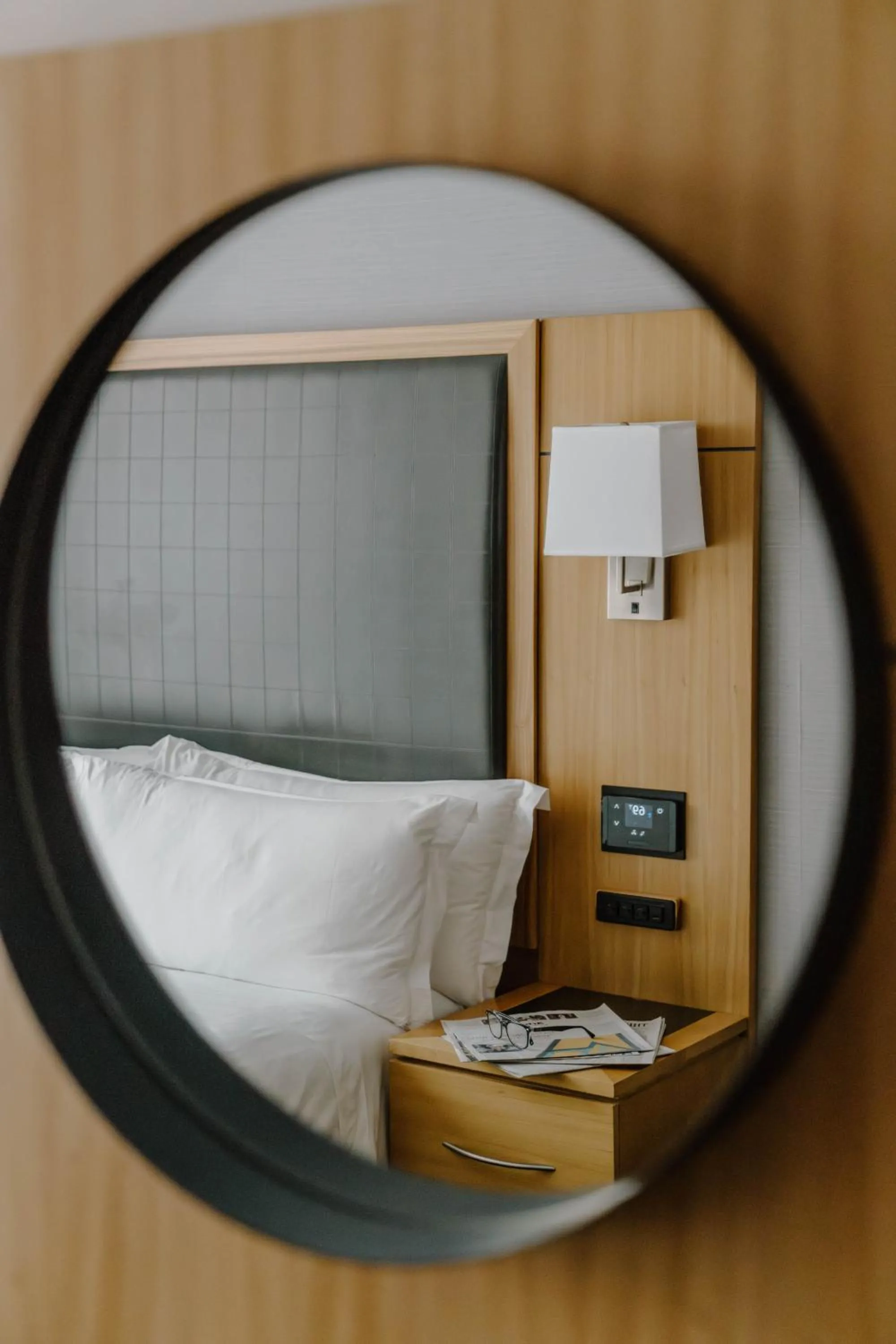 Bedroom, Bed in Club Quarters Hotel World Trade Center, New York