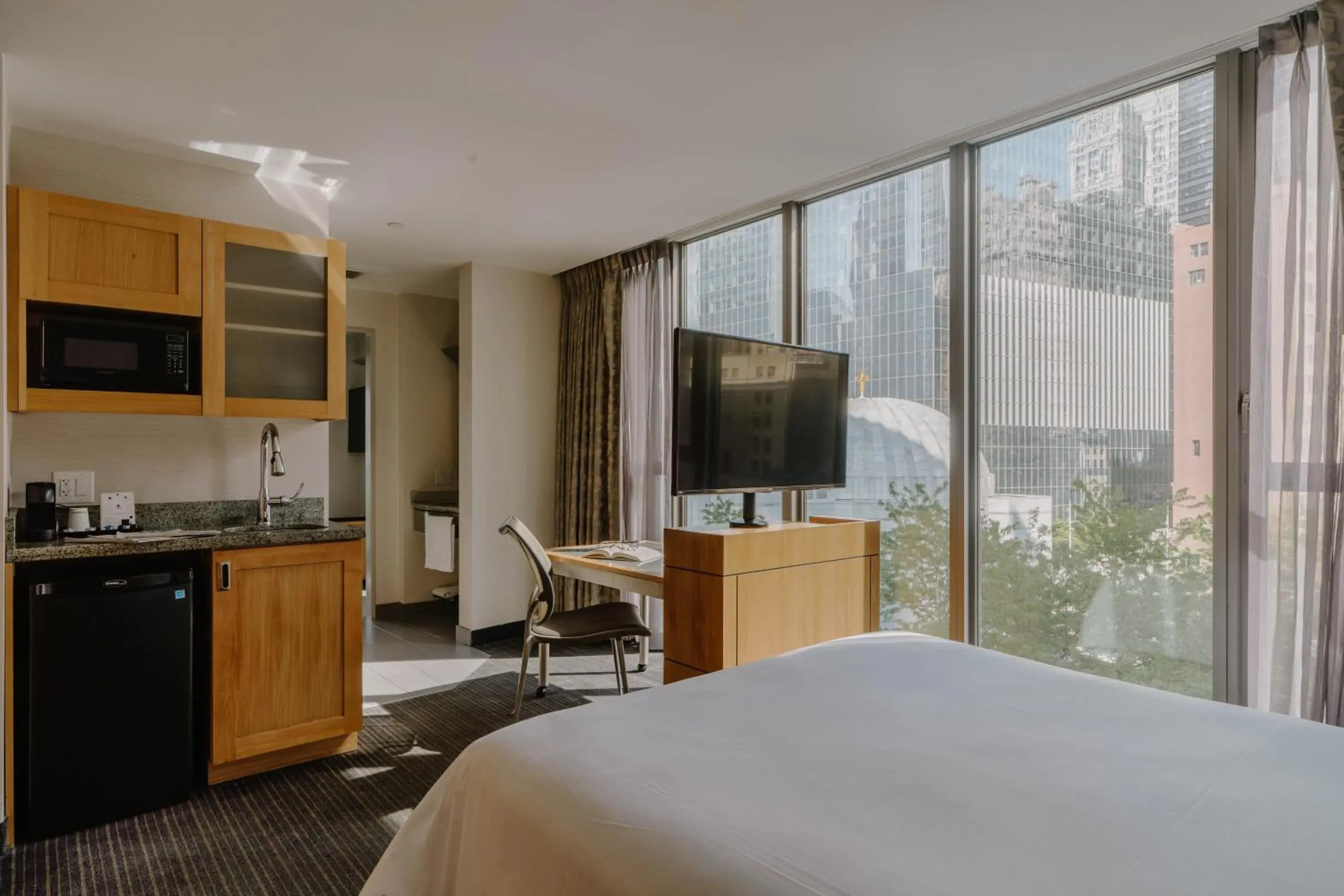 Bed in Club Quarters Hotel World Trade Center, New York Bed in Club Quarters Hotel World Trade Center, New York