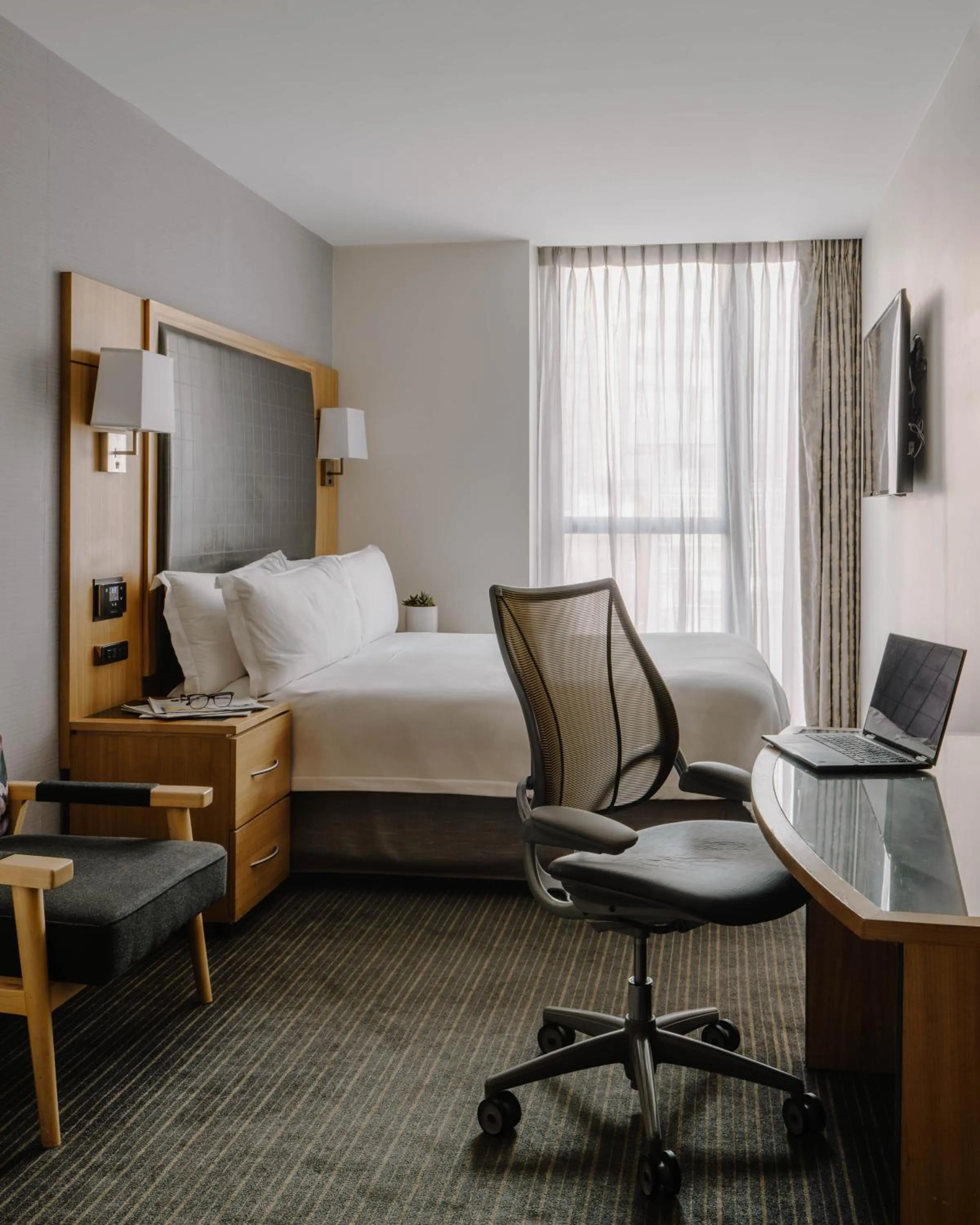 Bed in Club Quarters Hotel World Trade Center, New York