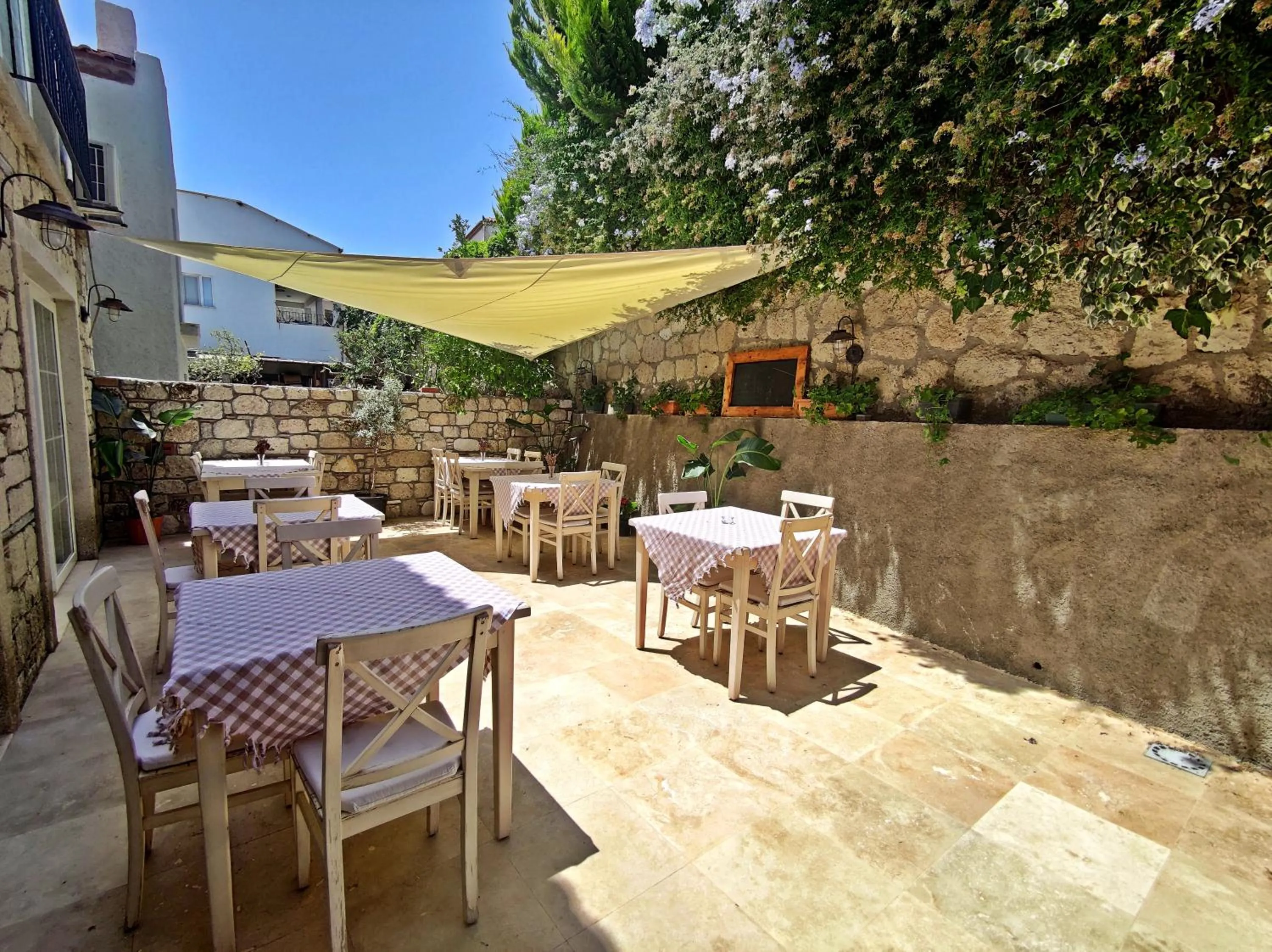 Patio in Faro Alacati