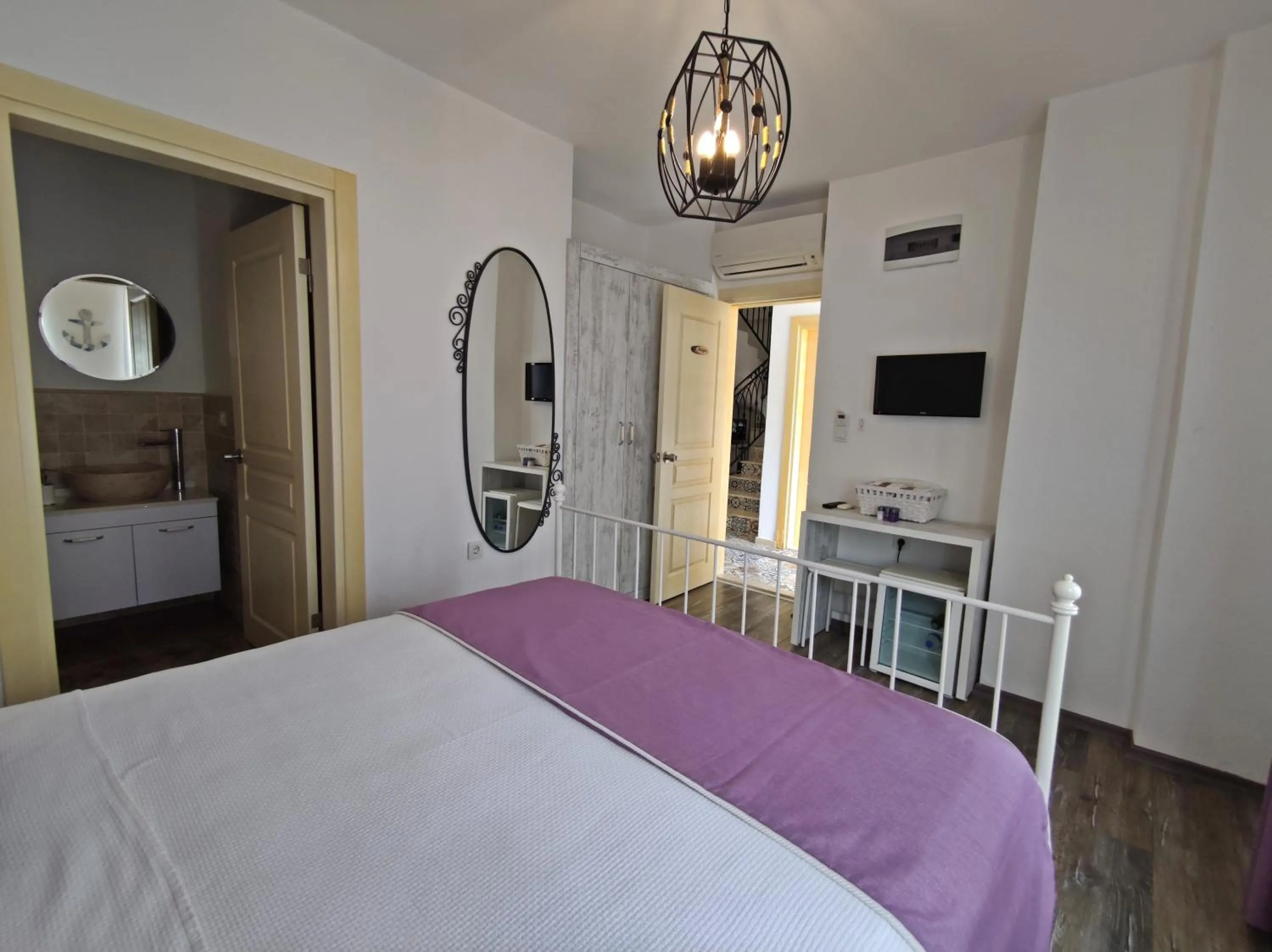 Photo of the whole room, Bed in Faro Alacati