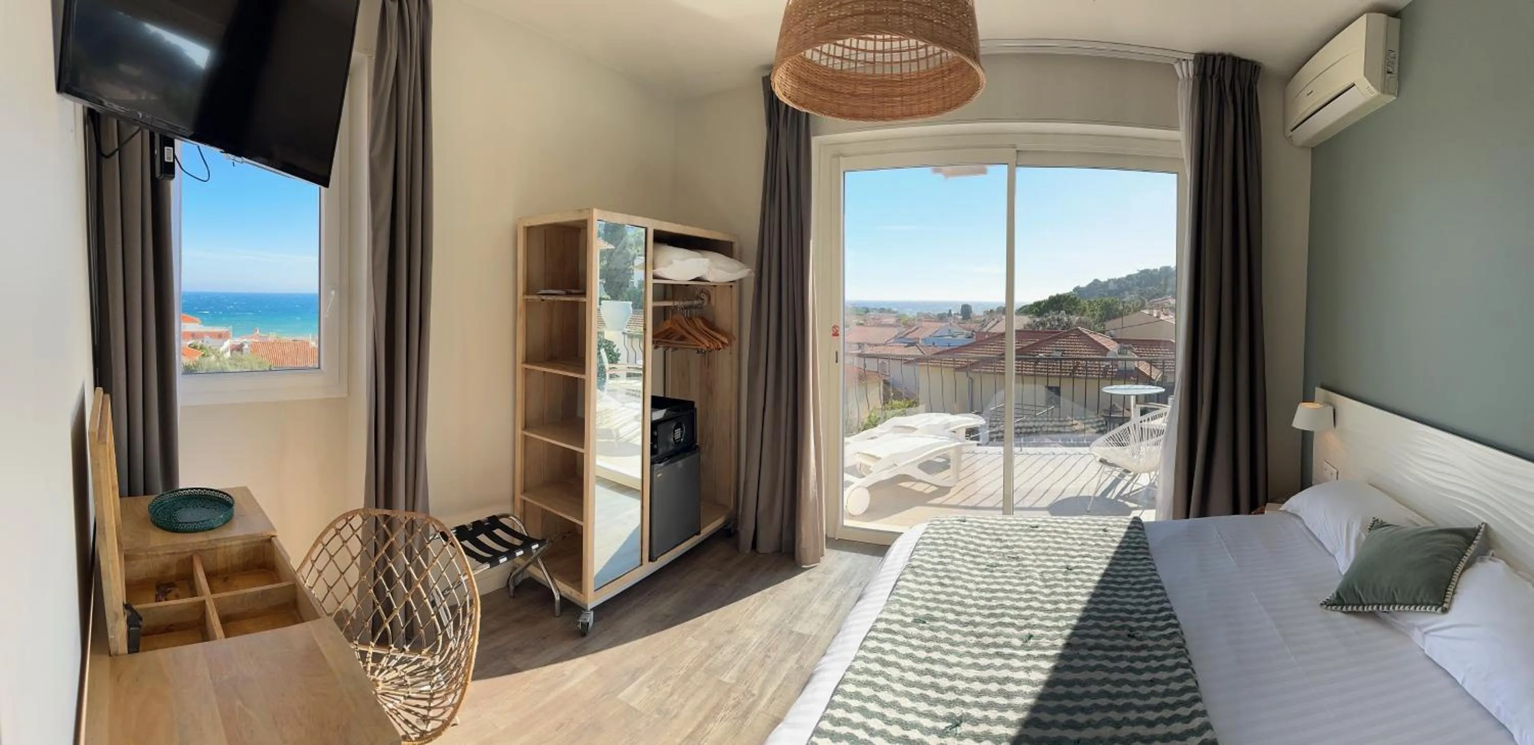 Bed in Boutique Hotel & Spa la Villa Cap Ferrat