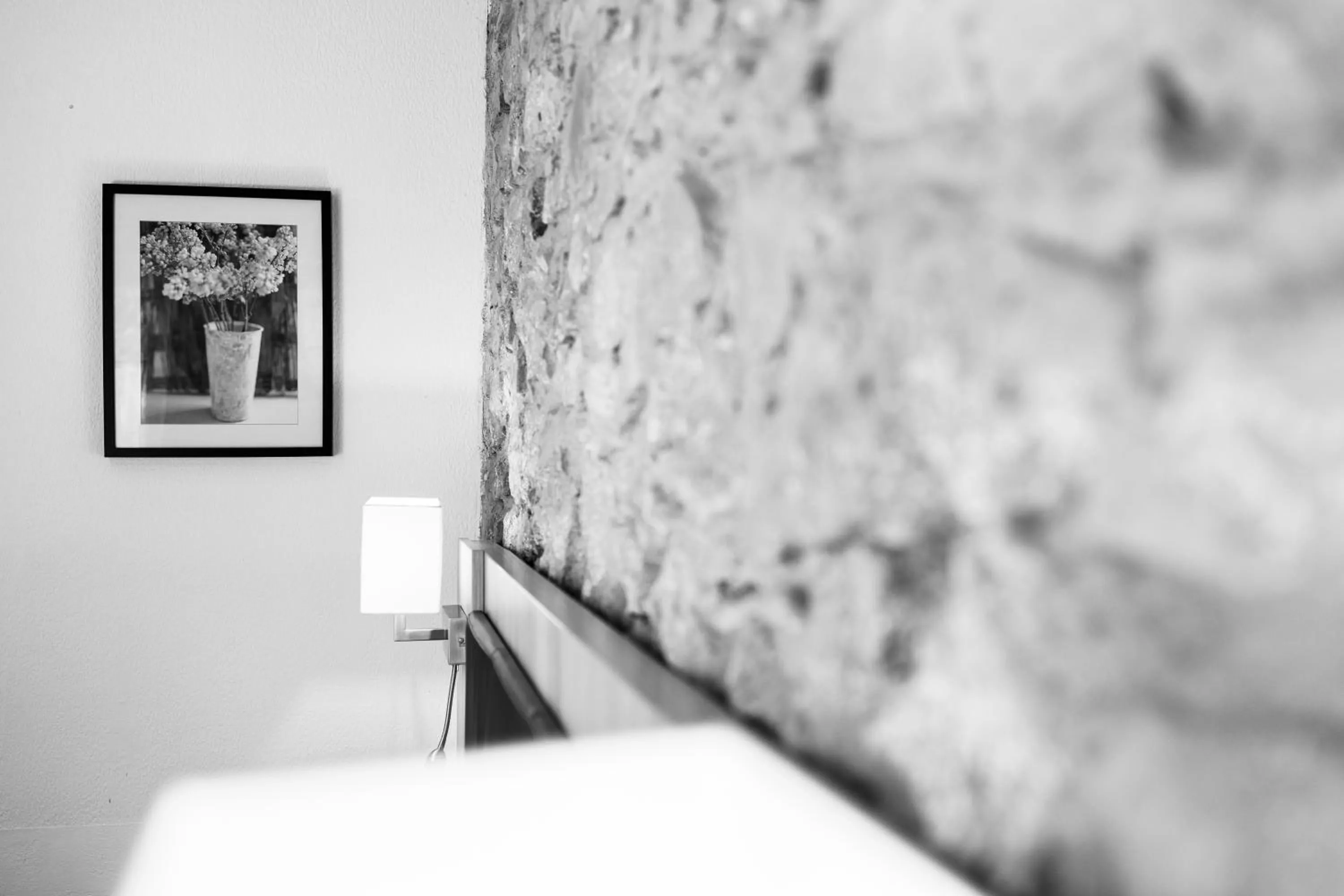 Bedroom in Logis Hôtel & Spa Déjeunez Sous L'Arbre