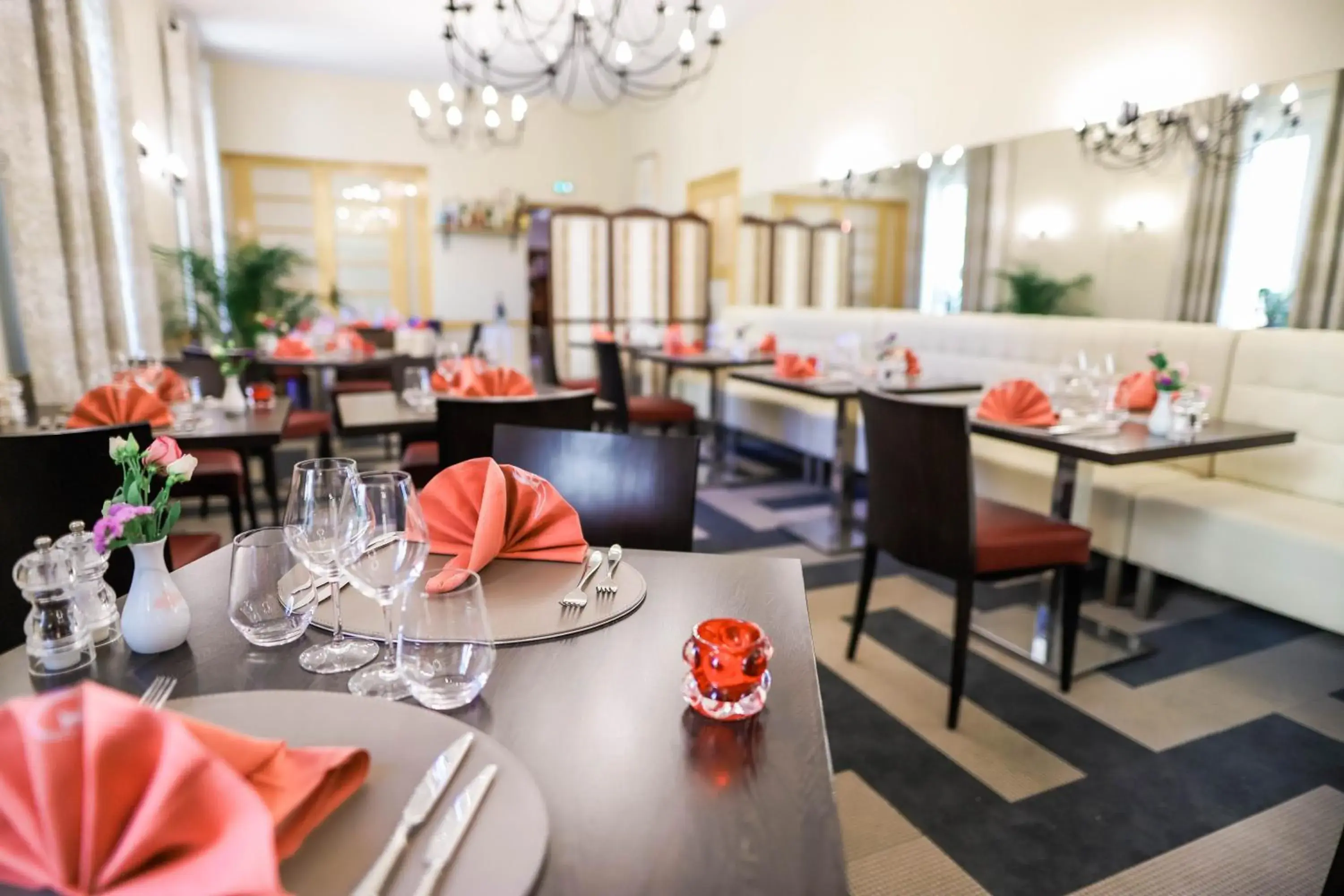 Logis Hôtel & Restaurant d'Angleterre Logis Hôtel & Restaurant d'Angleterre