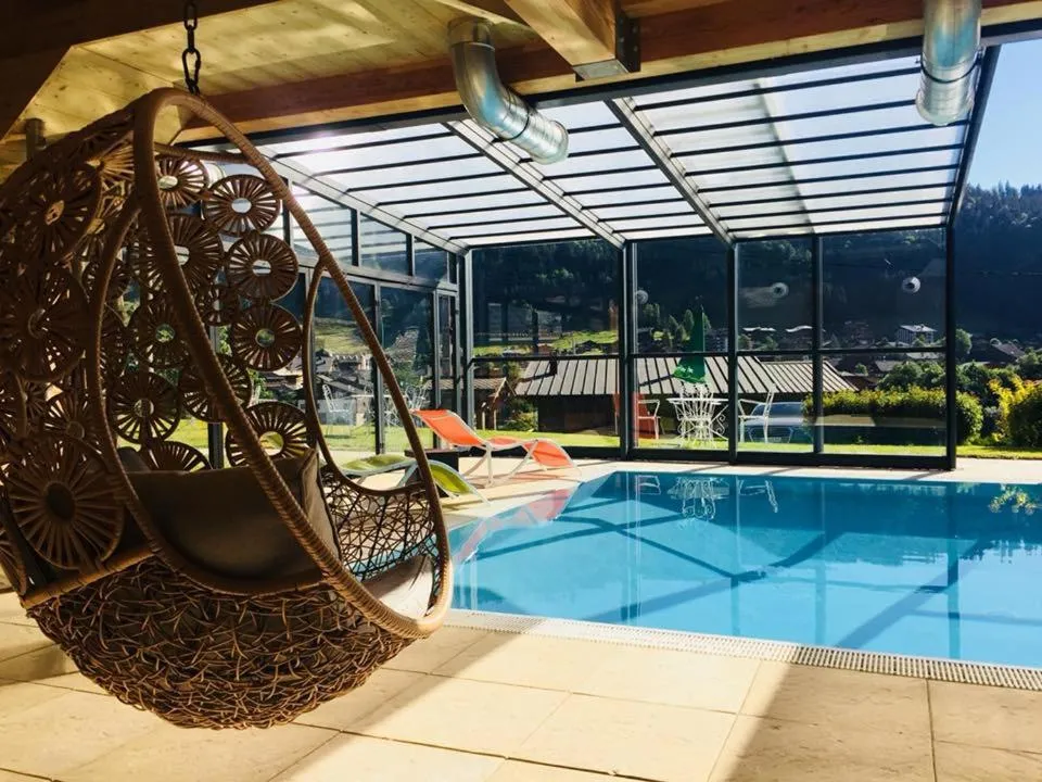 Swimming pool in Hotel Alpina