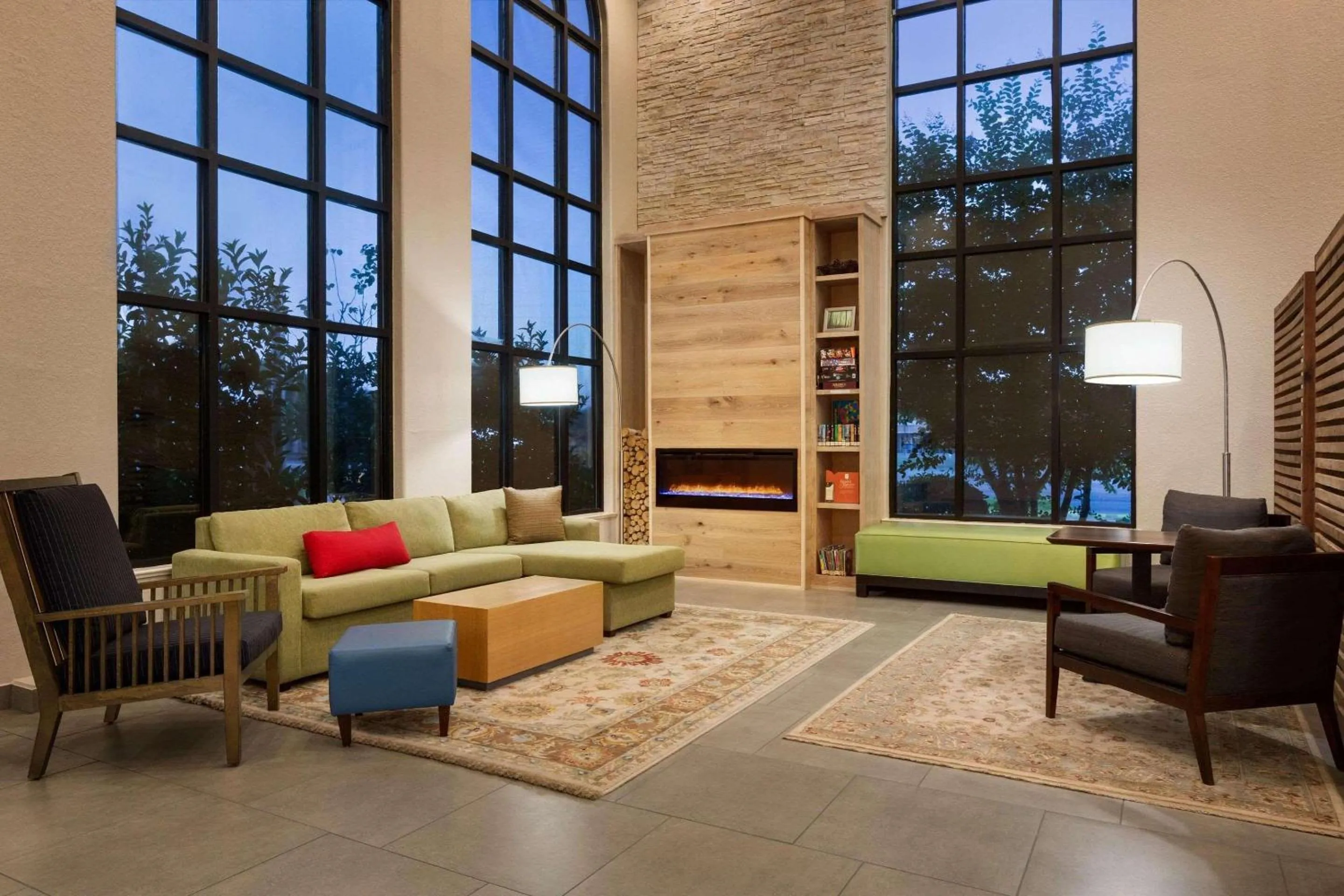 Lobby or reception in Country Inn & Suites by Radisson, Houston Northwest, TX