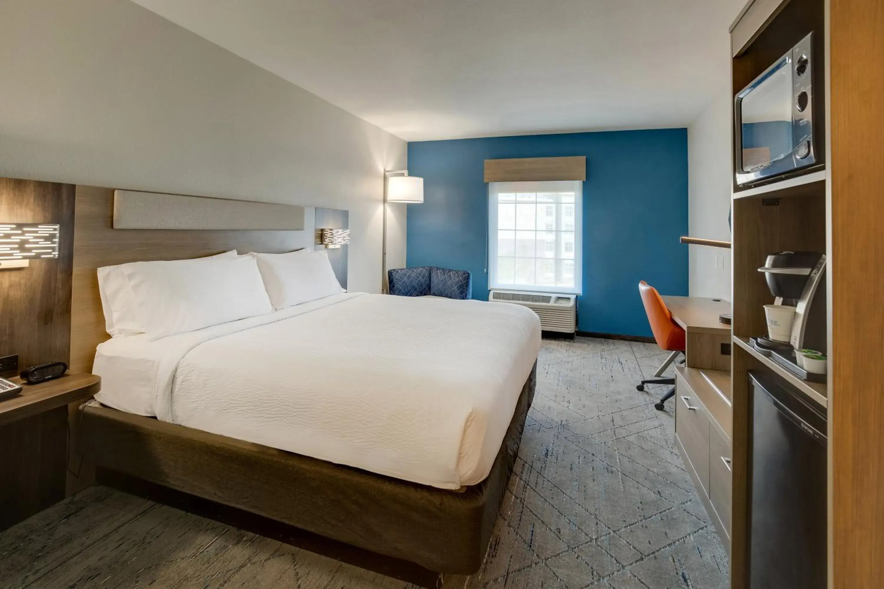 Standard Room in Holiday Inn Express I-95 Capitol Beltway - Largo by IHG Standard Room in Holiday Inn Express I-95 Capitol Beltway - Largo by IHG