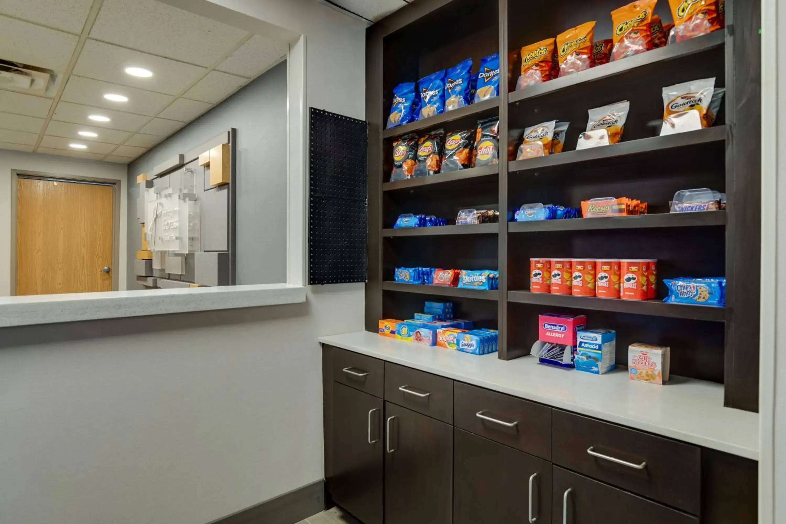 Lobby or reception in Holiday Inn Express I-95 Capitol Beltway - Largo by IHG Lobby or reception in Holiday Inn Express I-95 Capitol Beltway - Largo by IHG