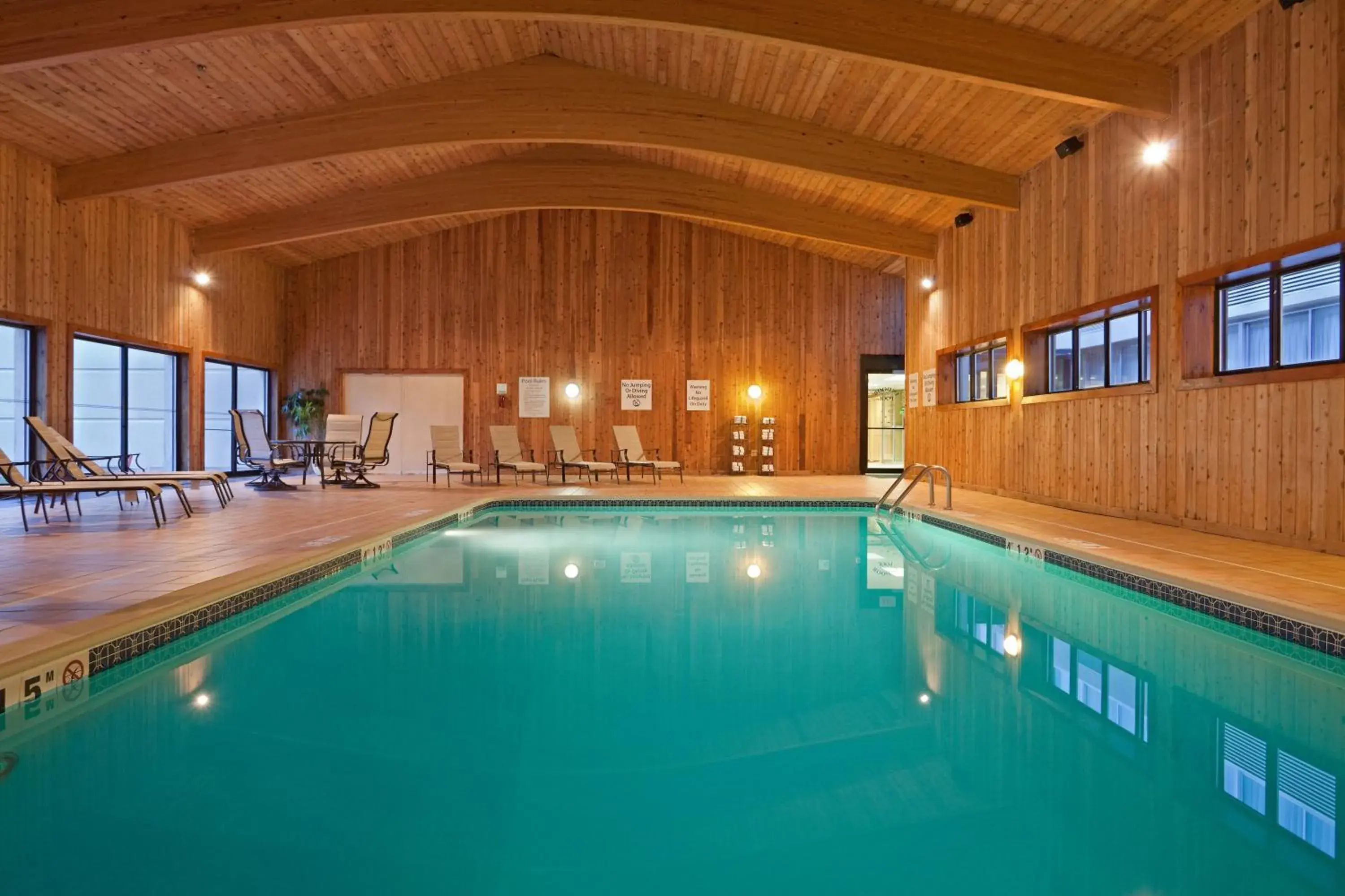 Swimming Pool in Holiday Inn & Suites Marlborough, an IHG Hotel 