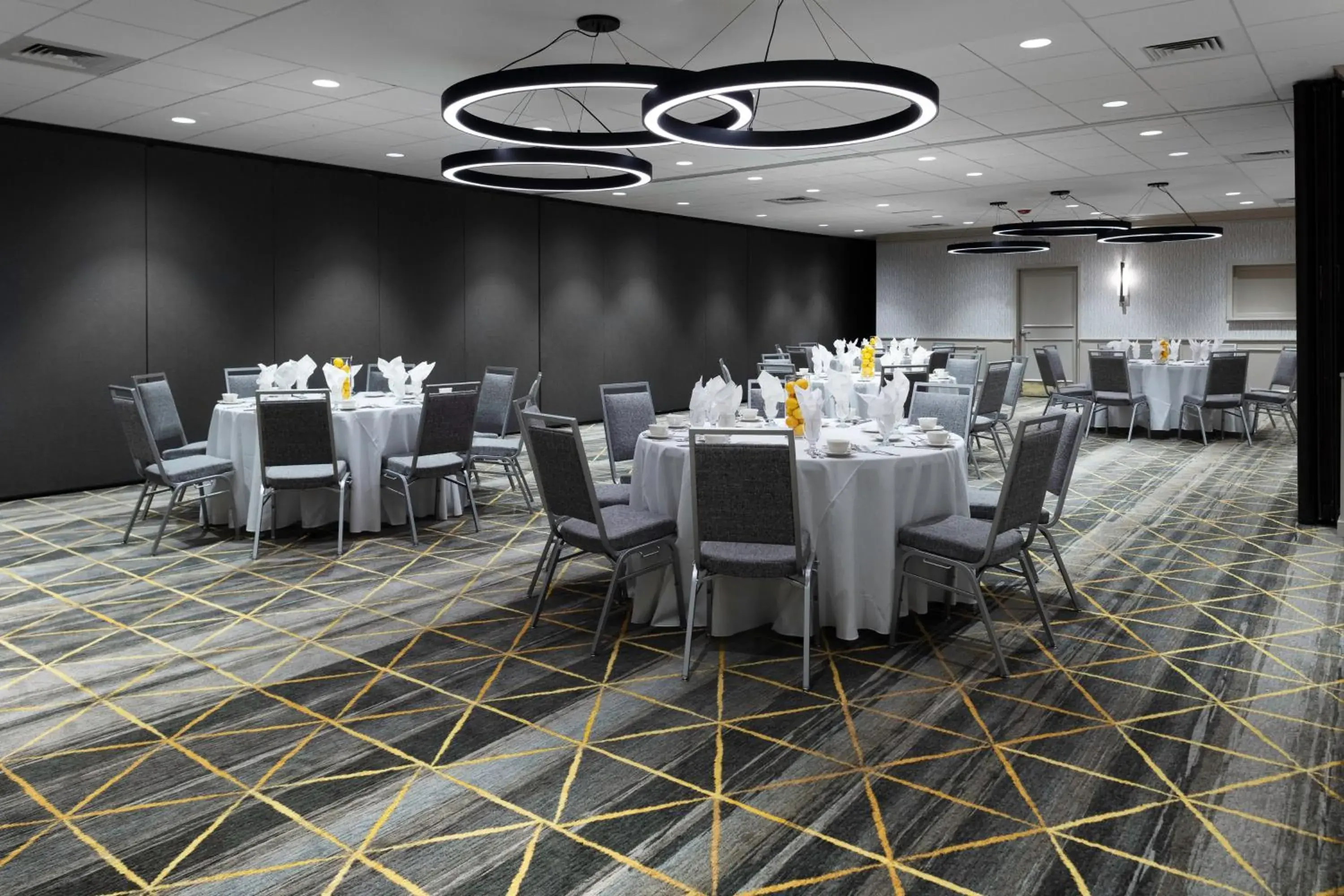 Meeting/conference room, Banquet Facilities in Holiday Inn & Suites Marlborough, an IHG Hotel 
