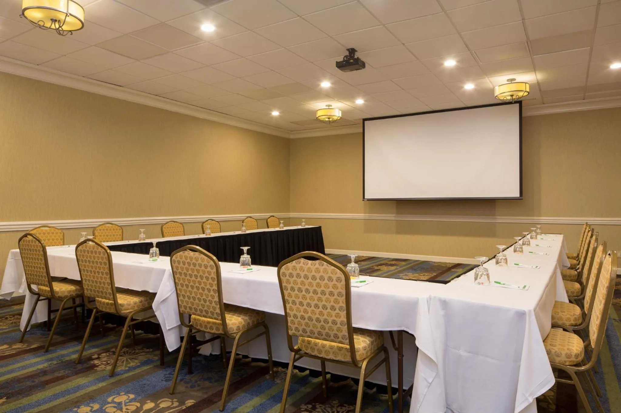 Meeting/conference room in Holiday Inn Columbia East-Jessup by IHG