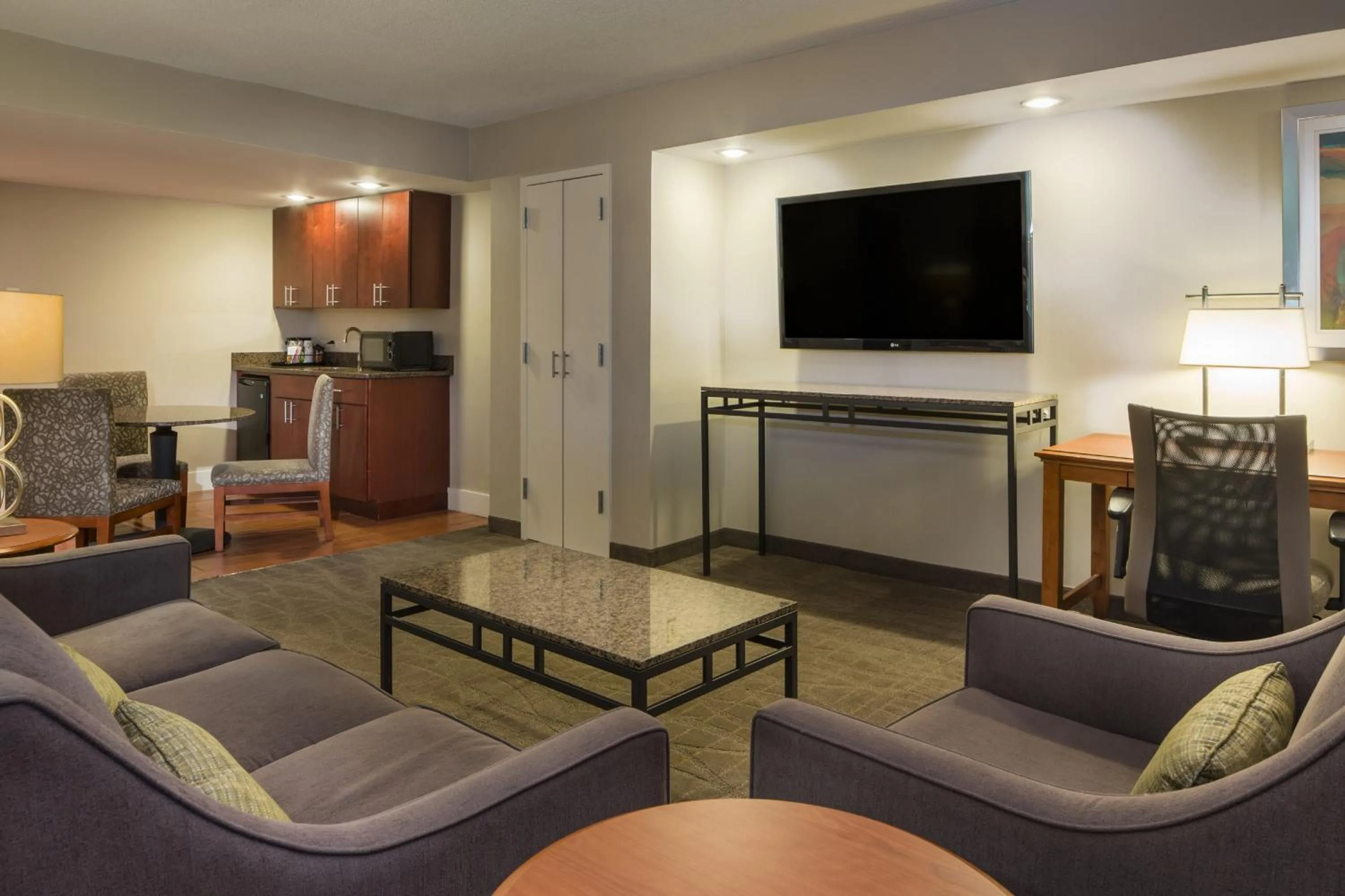 Bedroom in Holiday Inn Columbia East-Jessup by IHG