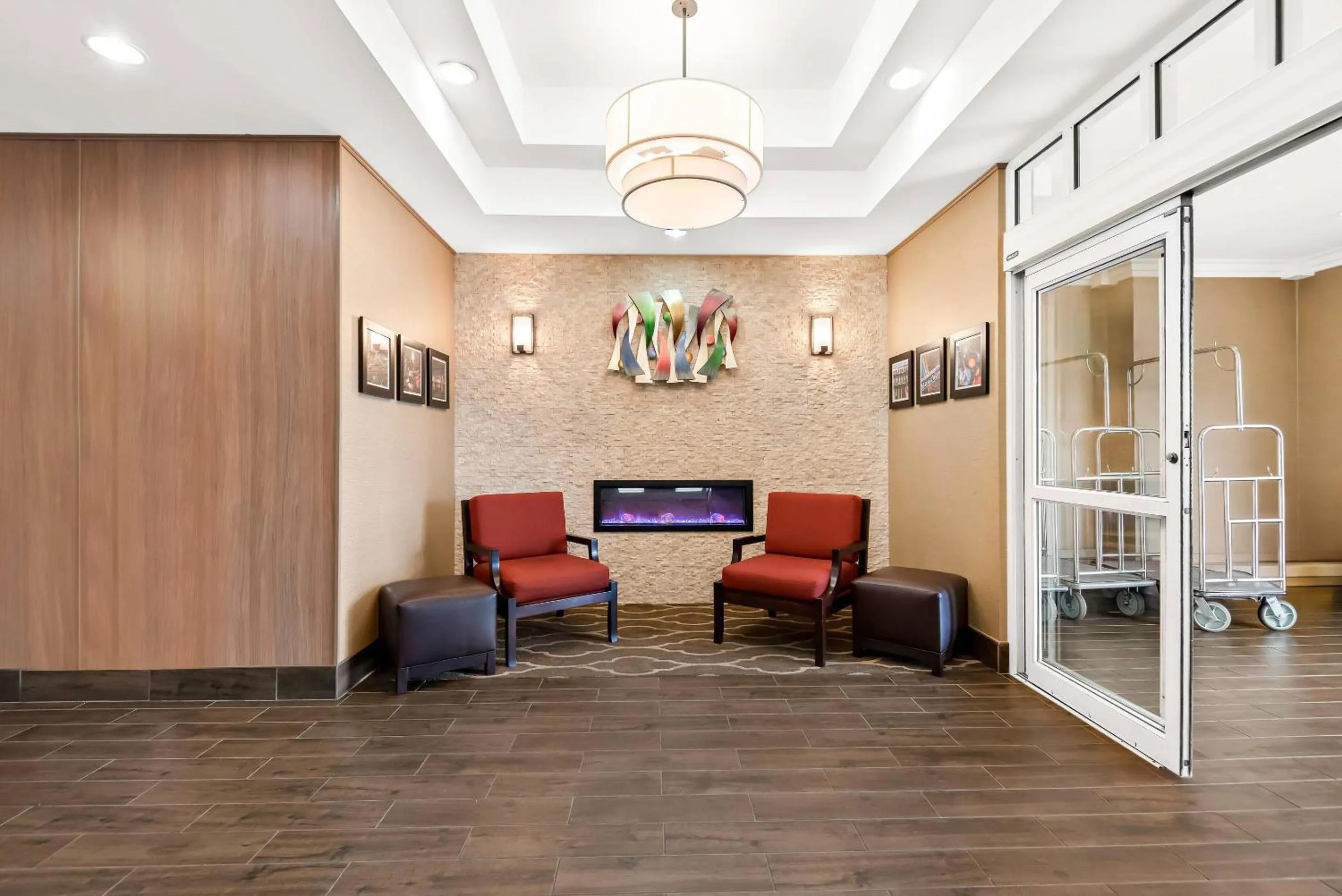 Lobby or reception in Comfort Suites New Orleans East