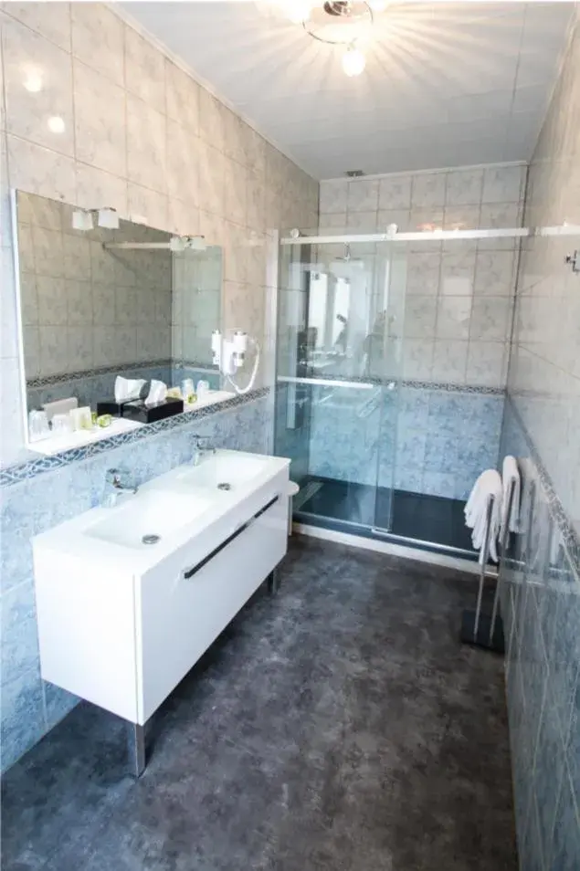 Logis Hôtel & Restaurant - Le Mouton Blanc Logis Hôtel & Restaurant - Le Mouton Blanc