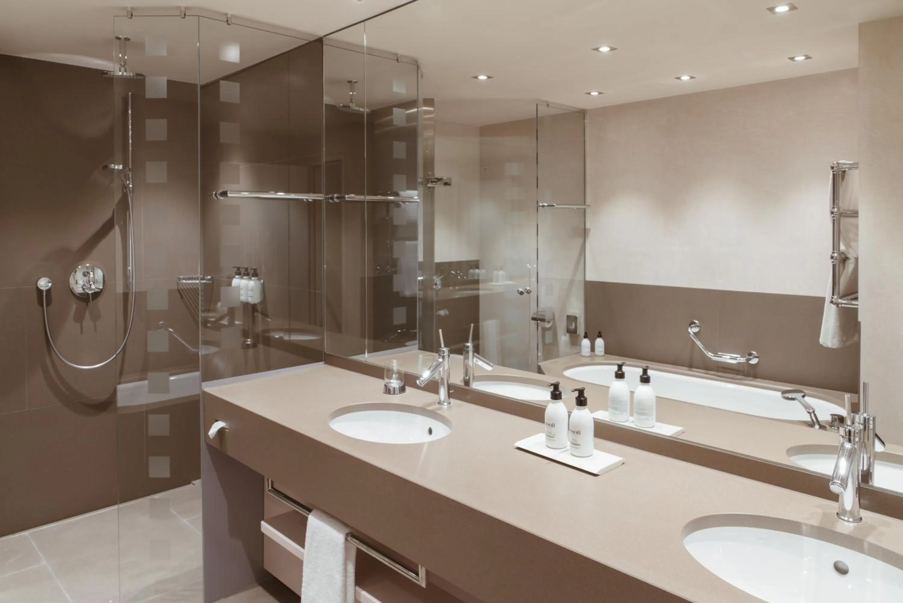 Shower in Tschuggen Grand Hotel - The Leading Hotels of the World