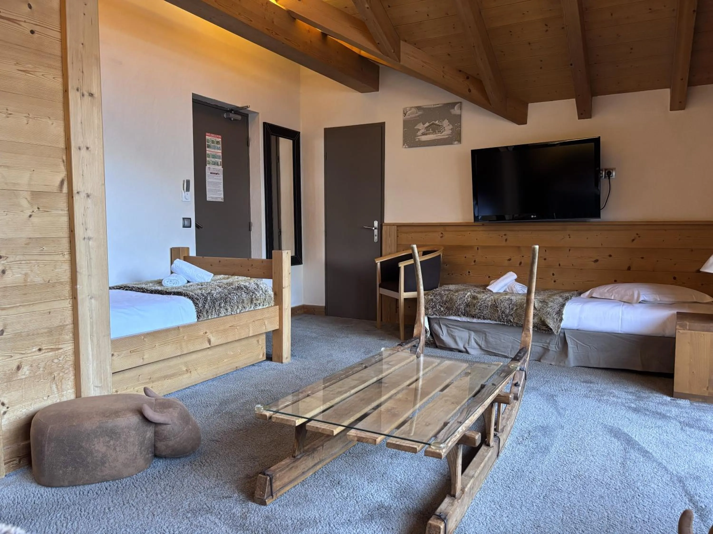 Bed in Hôtel Les Airelles