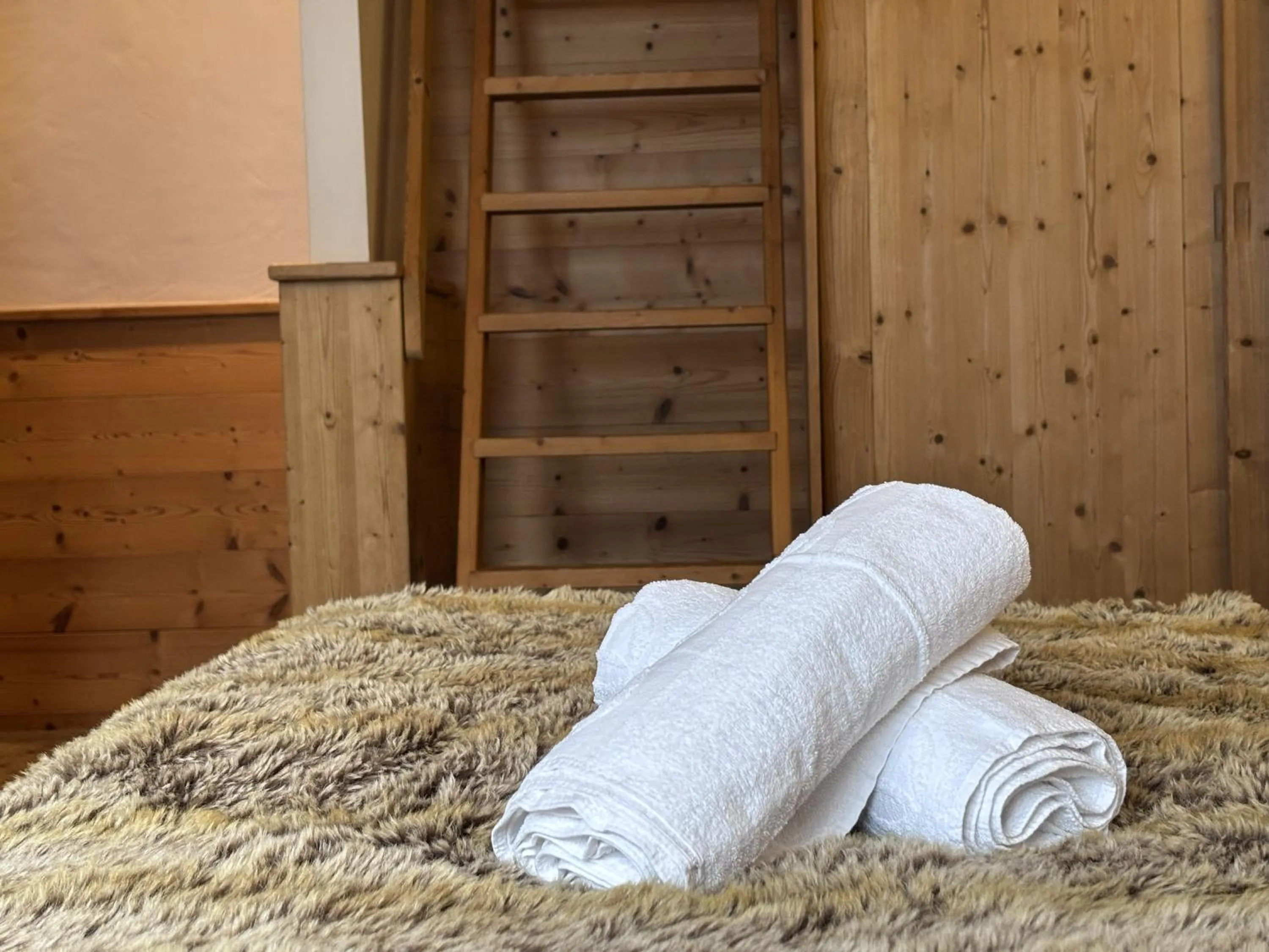 Bed in Hôtel Les Airelles