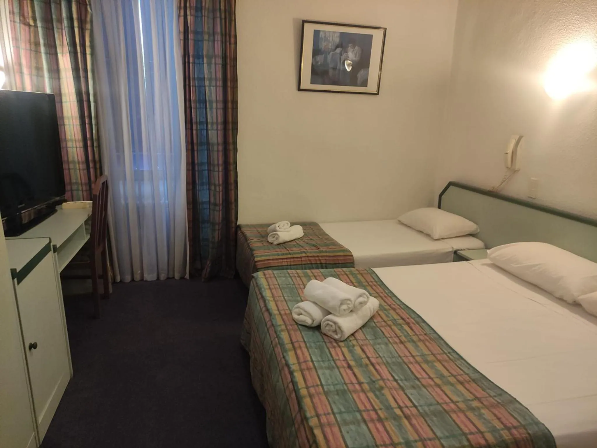 Bed in Hôtel de Nevers