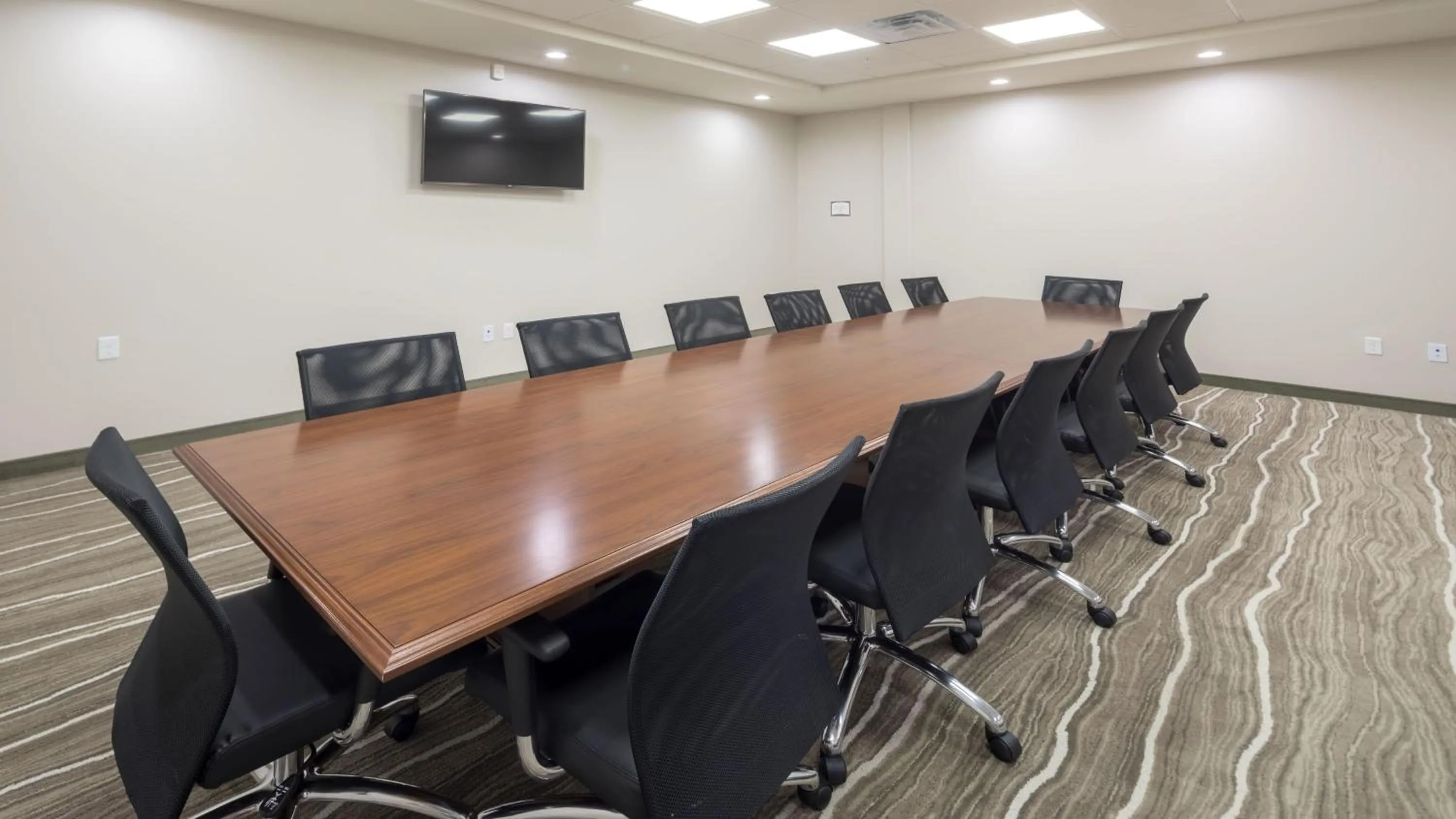 Meeting/conference room in Staybridge Suites Columbia - Baltimore by IHG