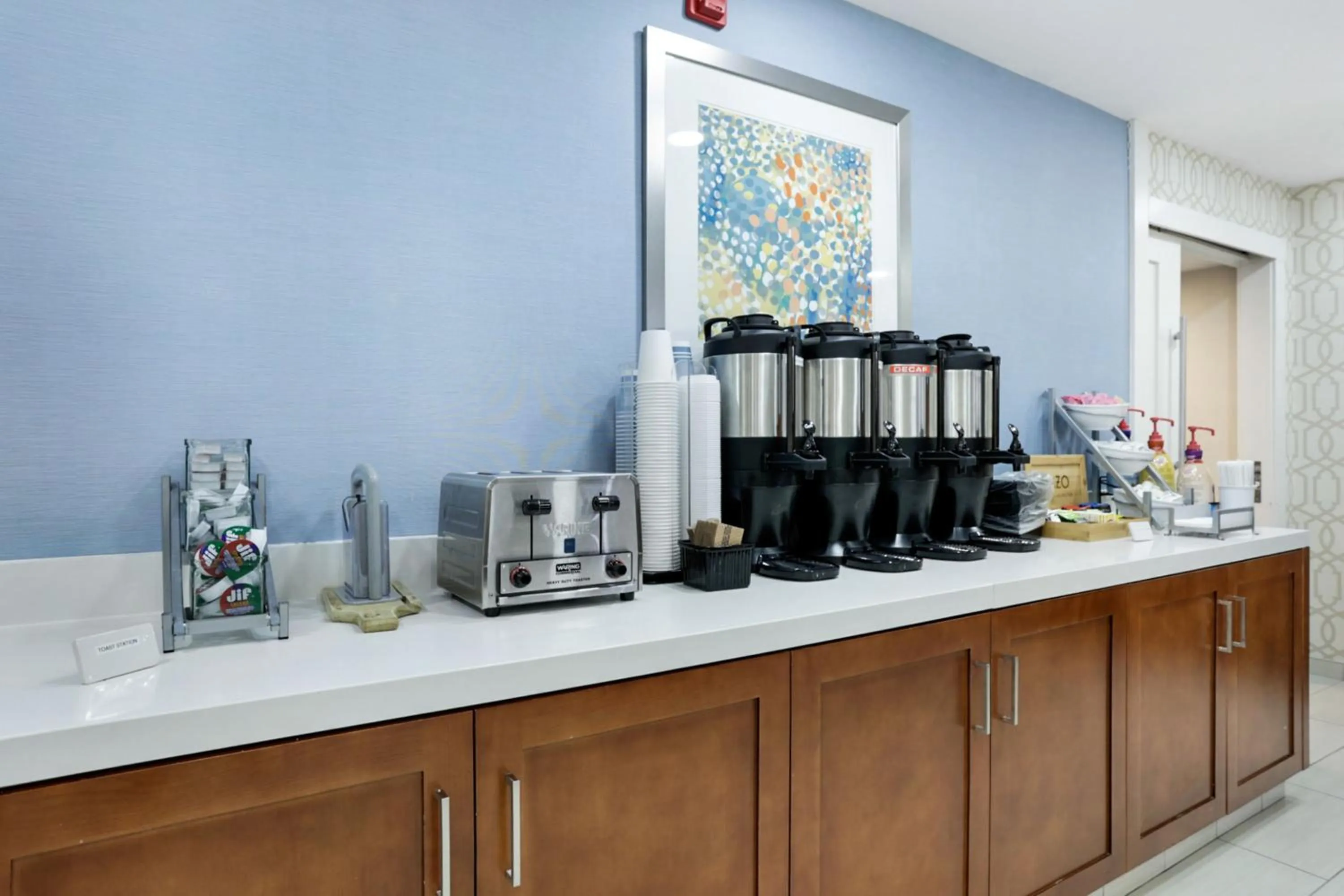 Photo of the whole room in Staybridge Suites Columbia - Baltimore by IHG