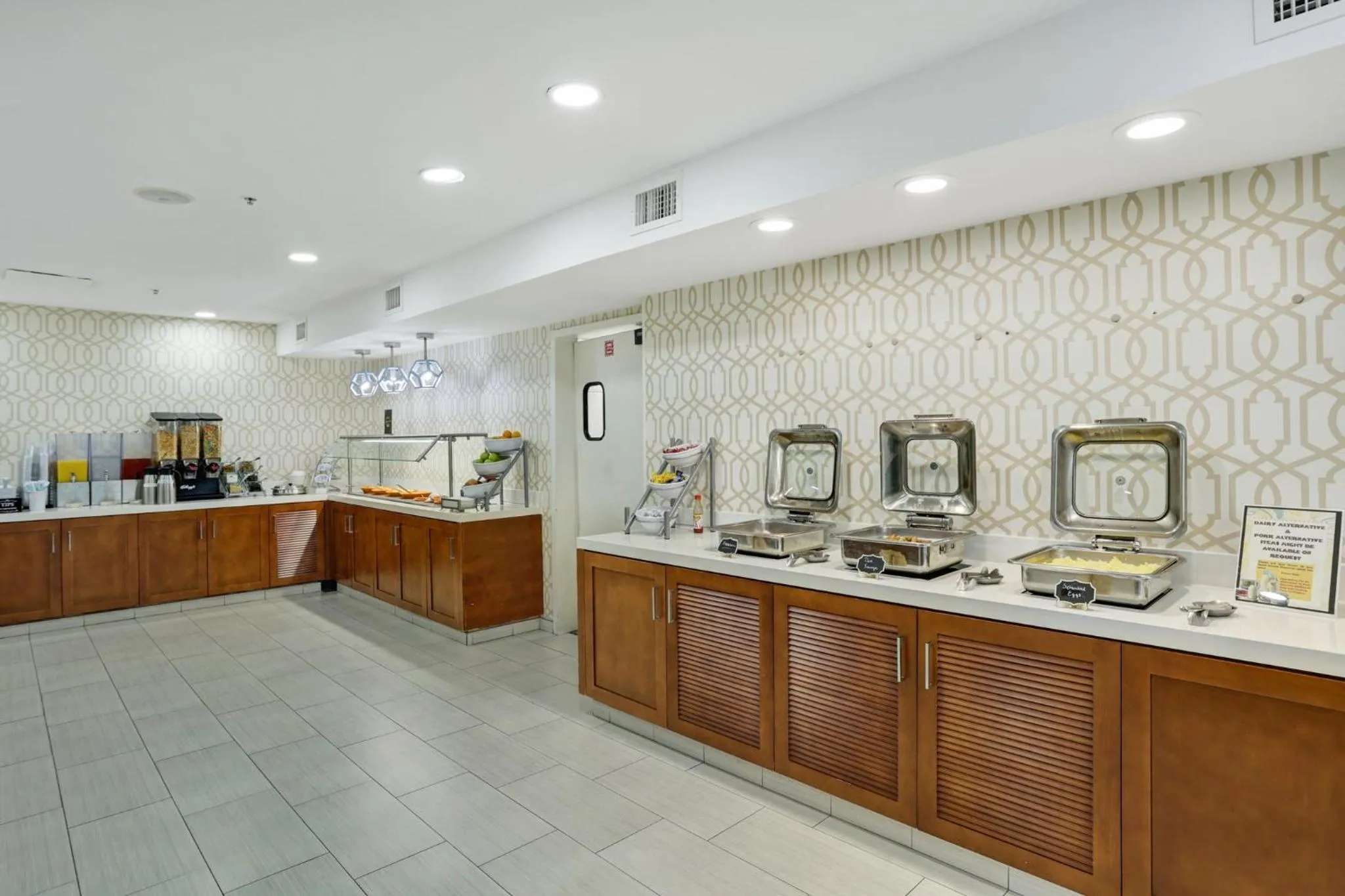 Breakfast in Staybridge Suites Columbia - Baltimore by IHG