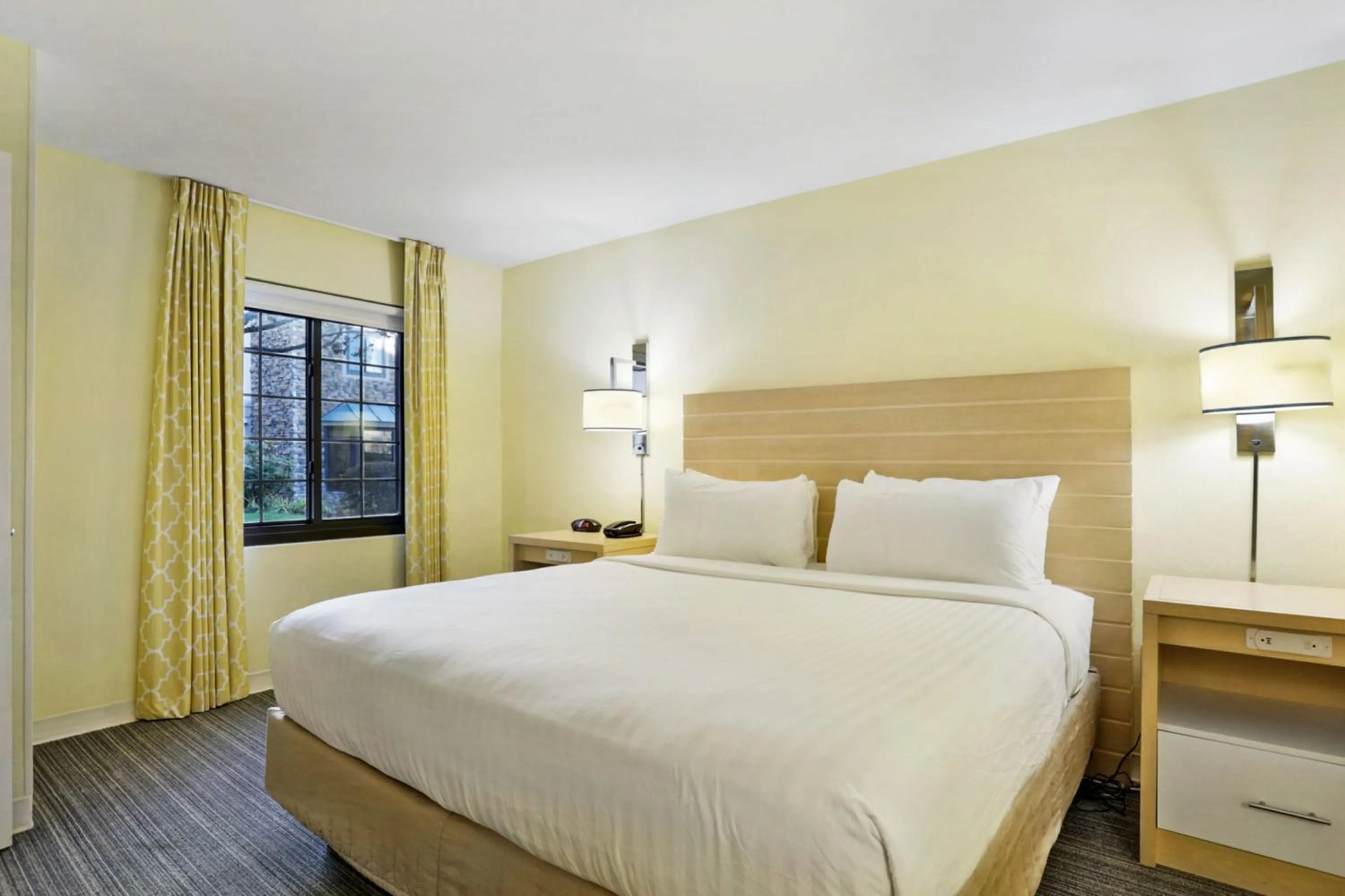 Photo of the whole room, Bed in Staybridge Suites Columbia - Baltimore by IHG