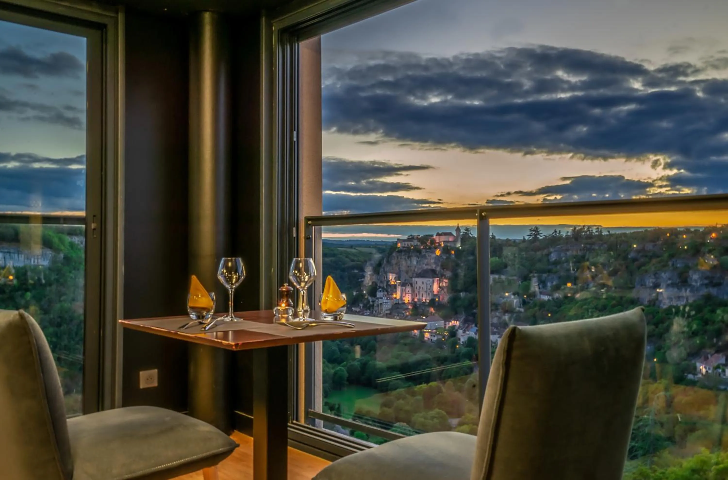 Restaurant/places to eat in Logis Hôtels - Le Belvédère - Hôtel 2 étoiles et Restaurant