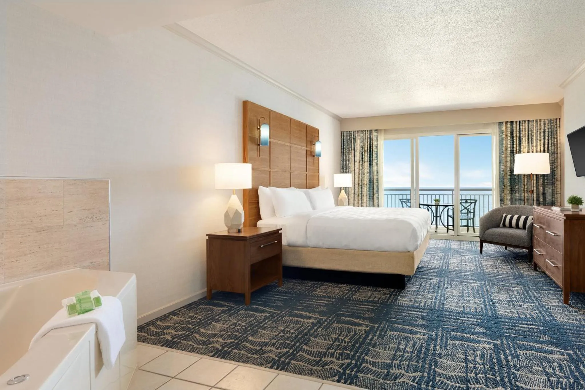 Photo of the whole room, Bed in Holiday Inn & Suites Ocean City by IHG