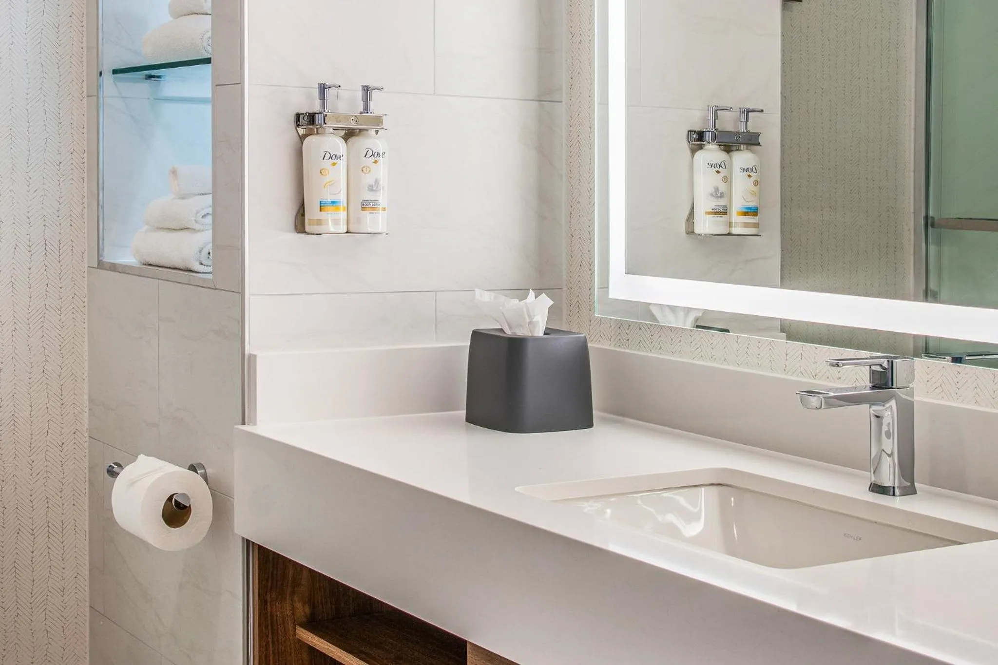 Bathroom in Holiday Inn Los Angeles Gateway-Torrance by IHG