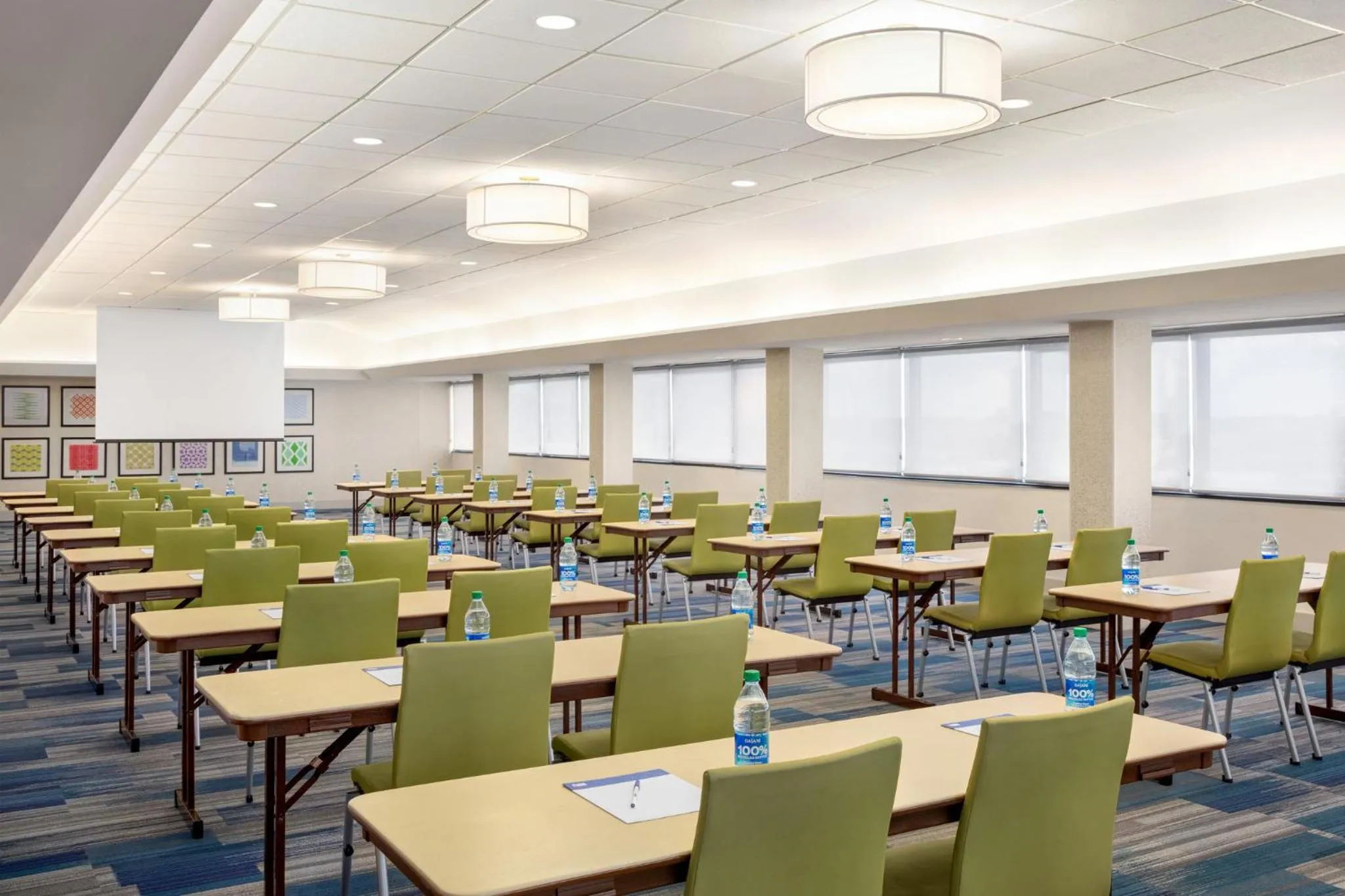 Meeting/conference room in Holiday Inn Express - San Antonio Airport by IHG
