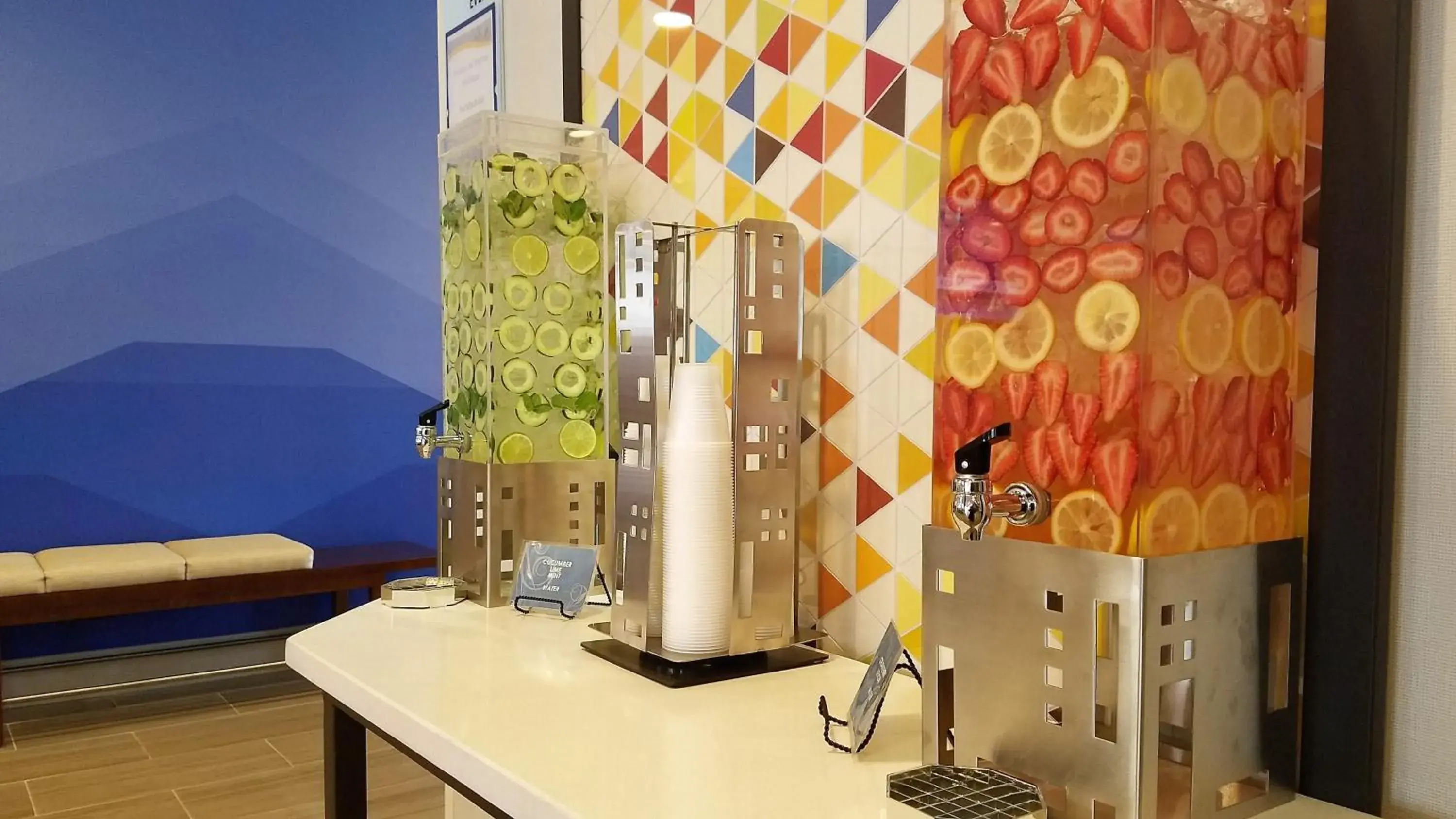 Property building in Holiday Inn Express Baltimore BWI Airport West by IHG Property building in Holiday Inn Express Baltimore BWI Airport West by IHG