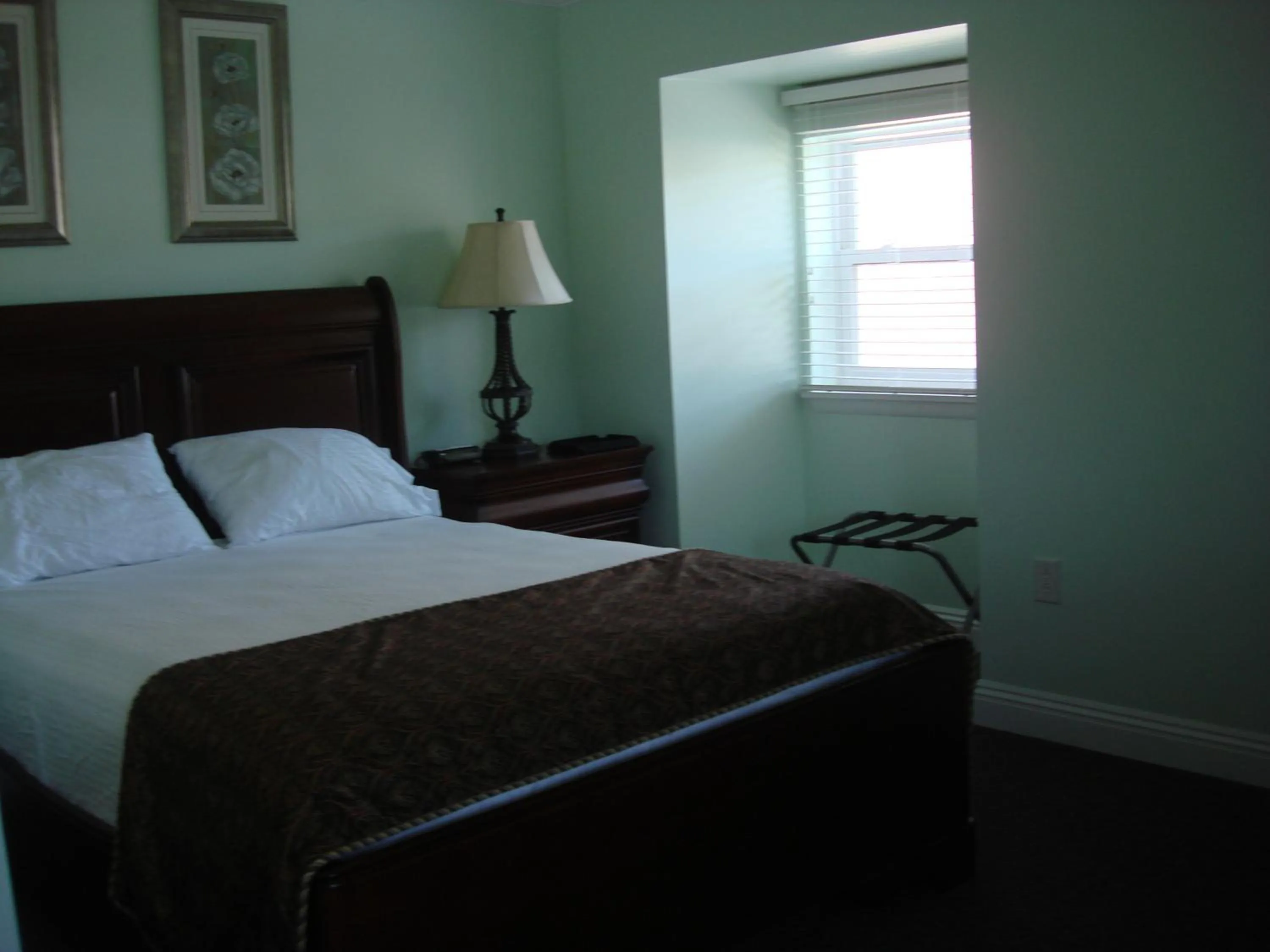 Bed in The City Hotel Bar & Grill