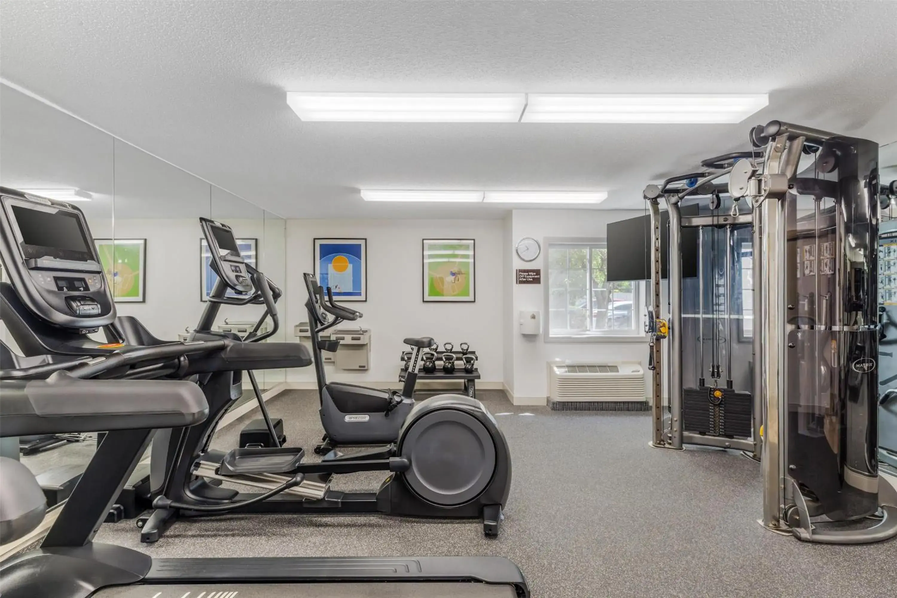 Fitness centre/facilities in Sonesta Simply Suites Boston Burlington Fitness centre/facilities in Sonesta Simply Suites Boston Burlington