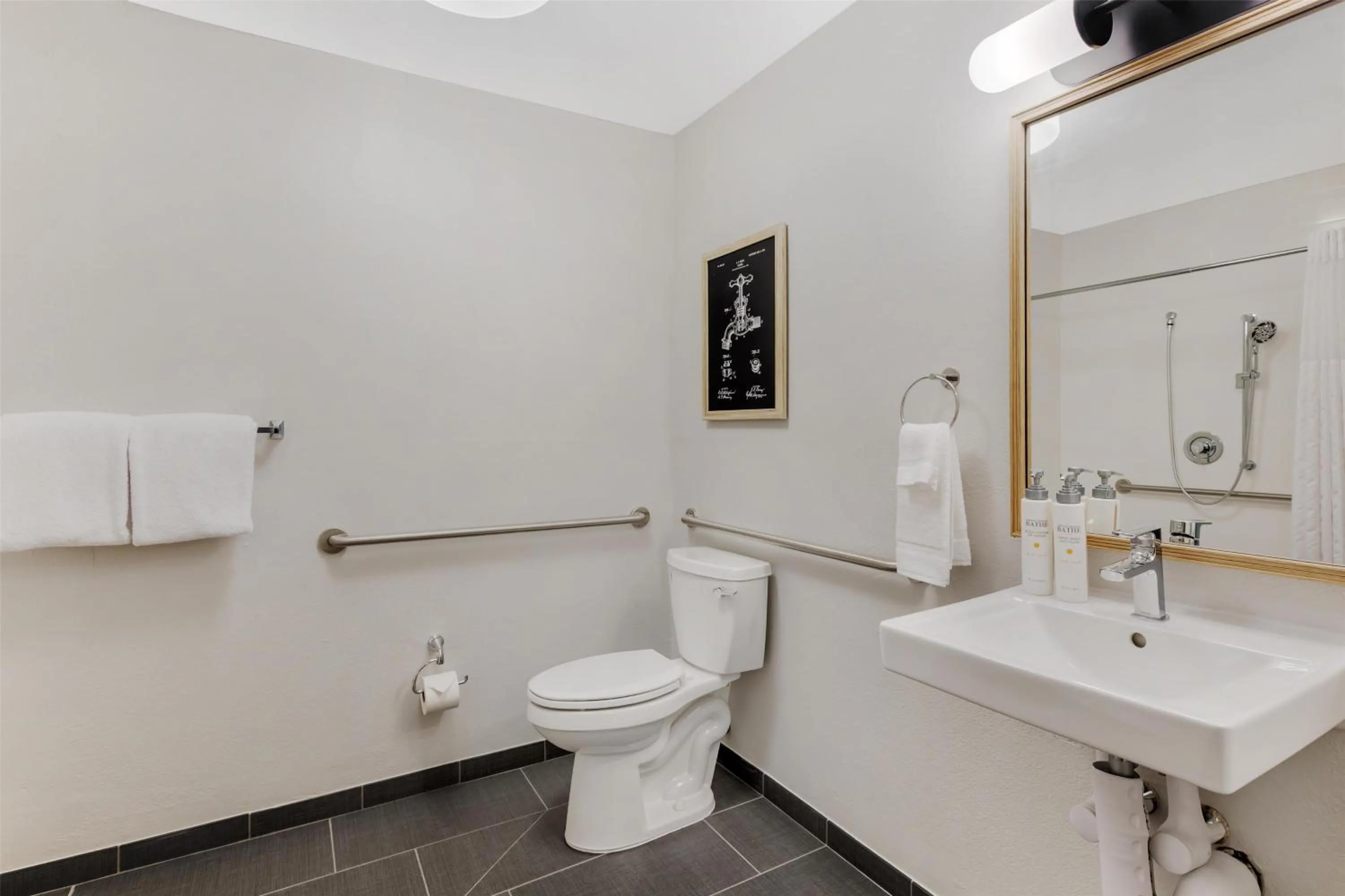 Bathroom in Sonesta Simply Suites Boston Burlington