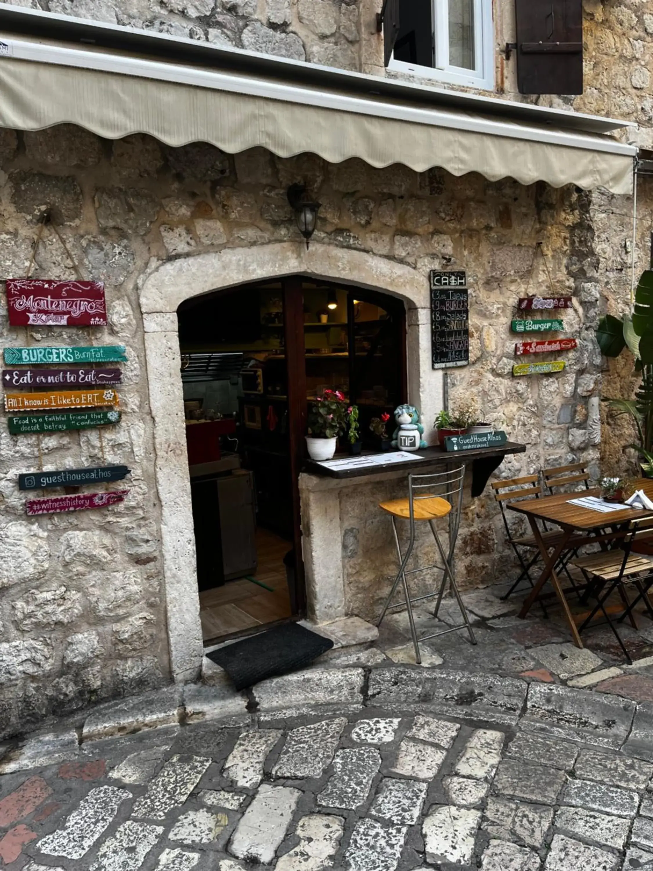 Double Room with Private Bathroom in Athos Guesthouse Double Room with Private Bathroom in Athos Guesthouse