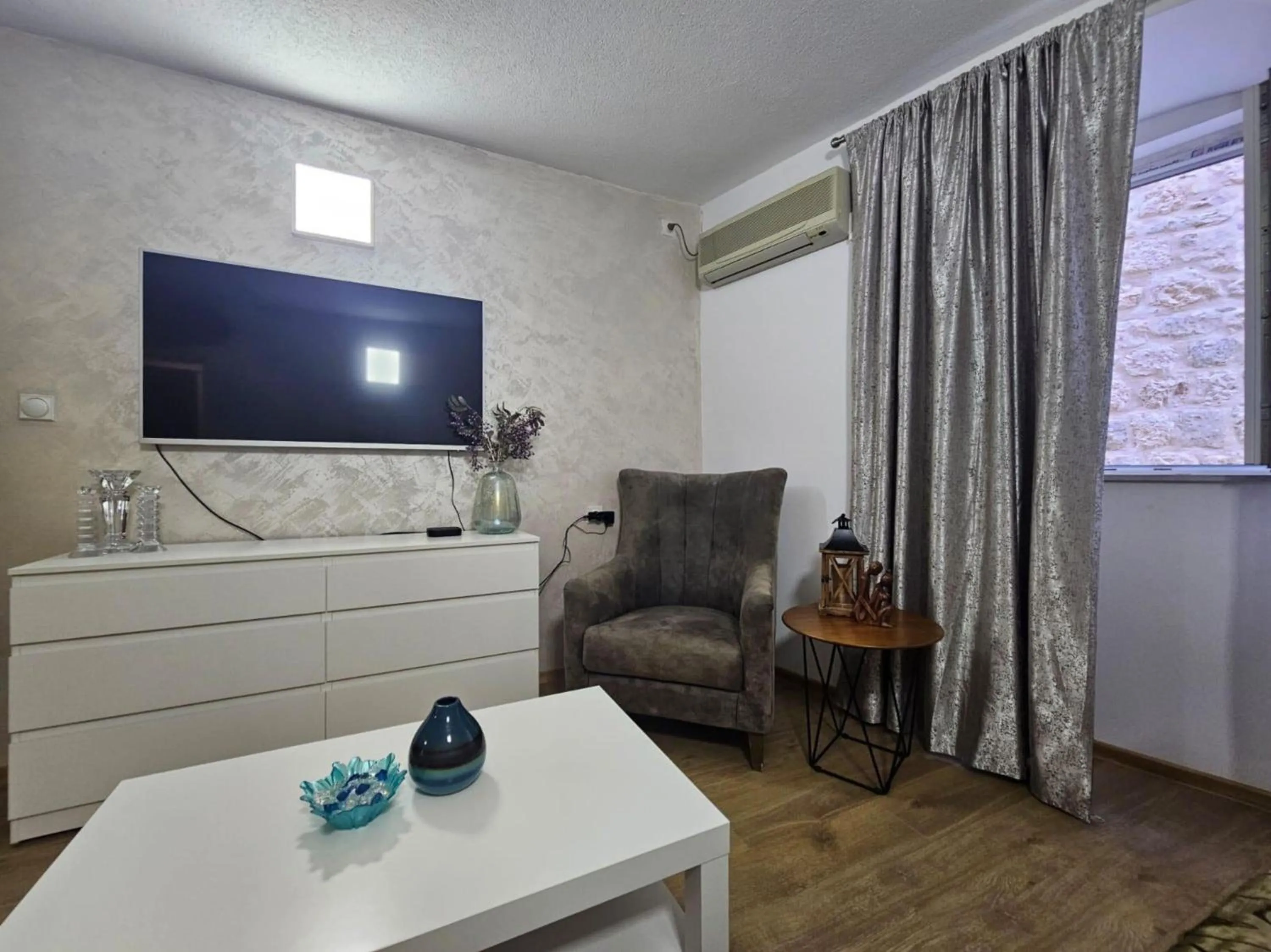 Living room in Athos Guesthouse