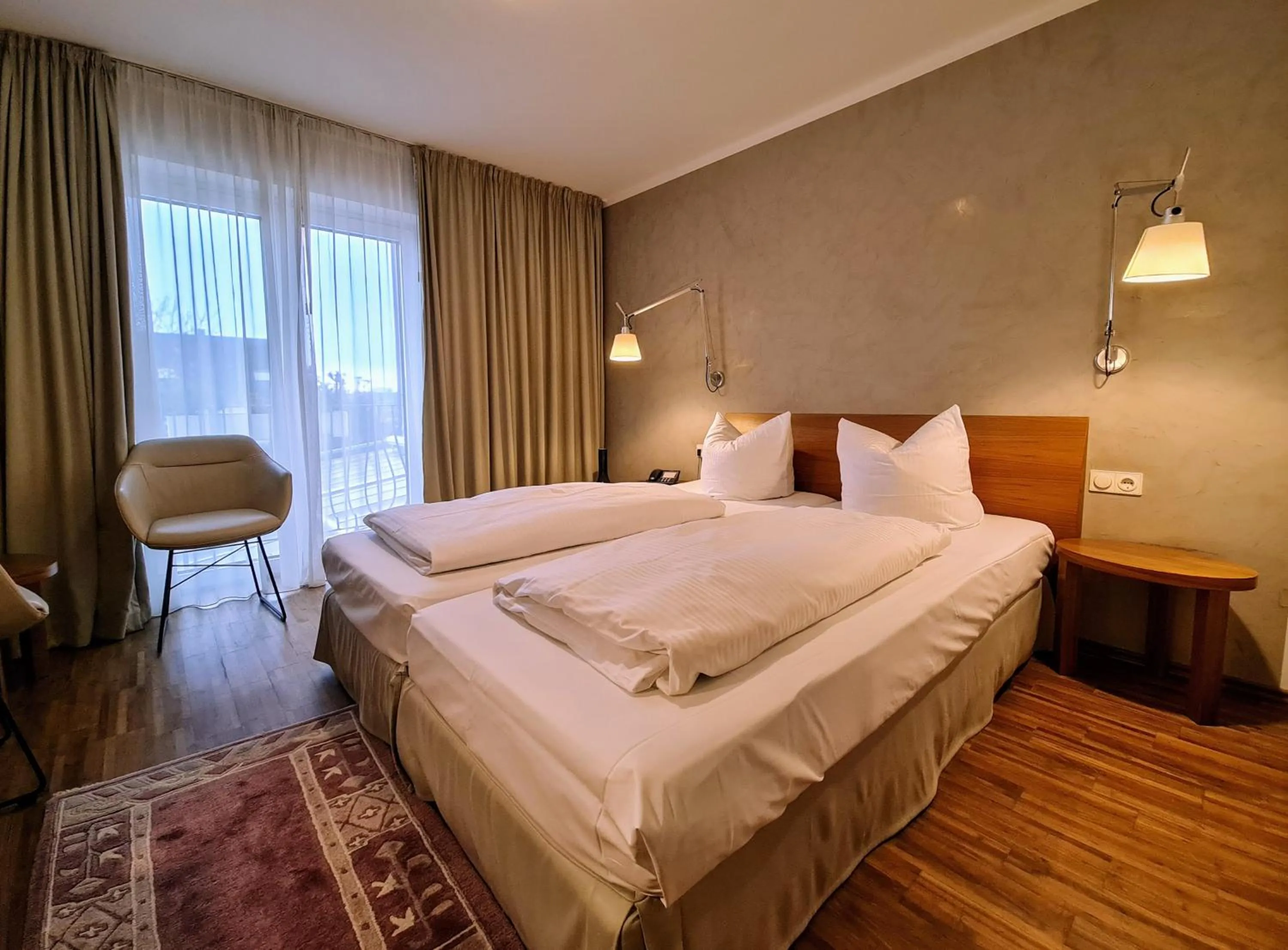 Photo of the whole room, Bed in Hotel Restaurant Felix